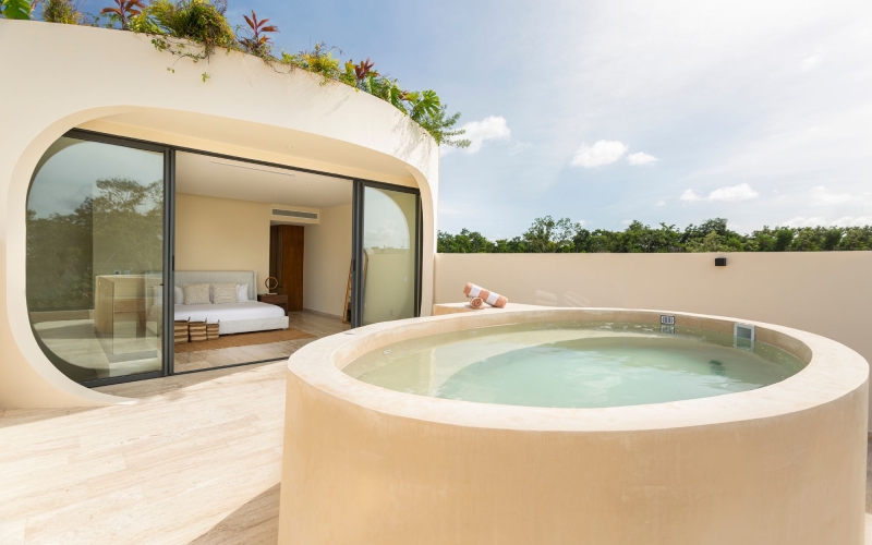 Villa with plunge pool on the rooftop for sale, La Veleta, Tulum