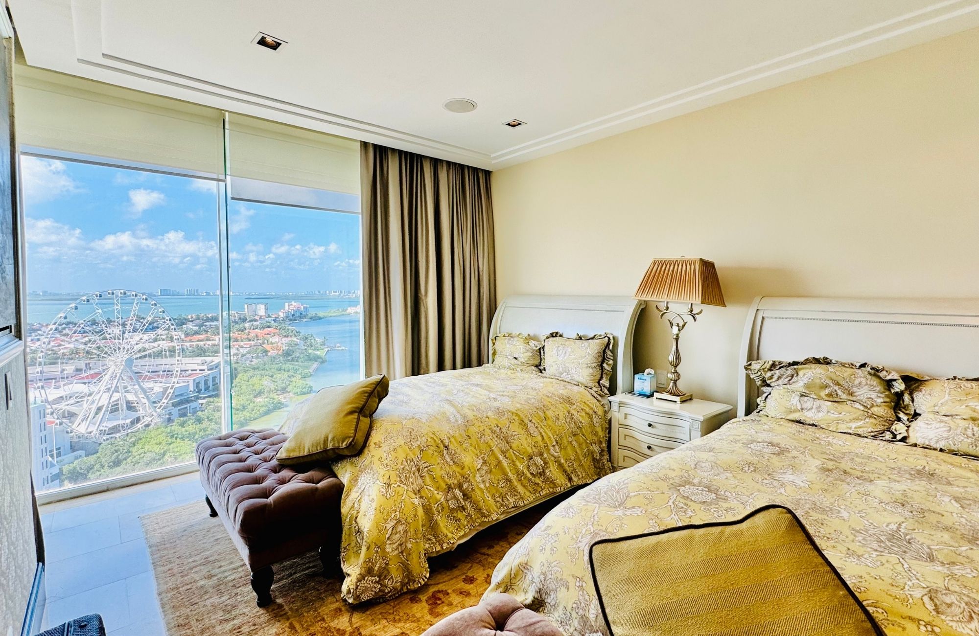 Departamento con vista al mar y a la laguna, en venta, Zona Hotelera Canc&uacute;n