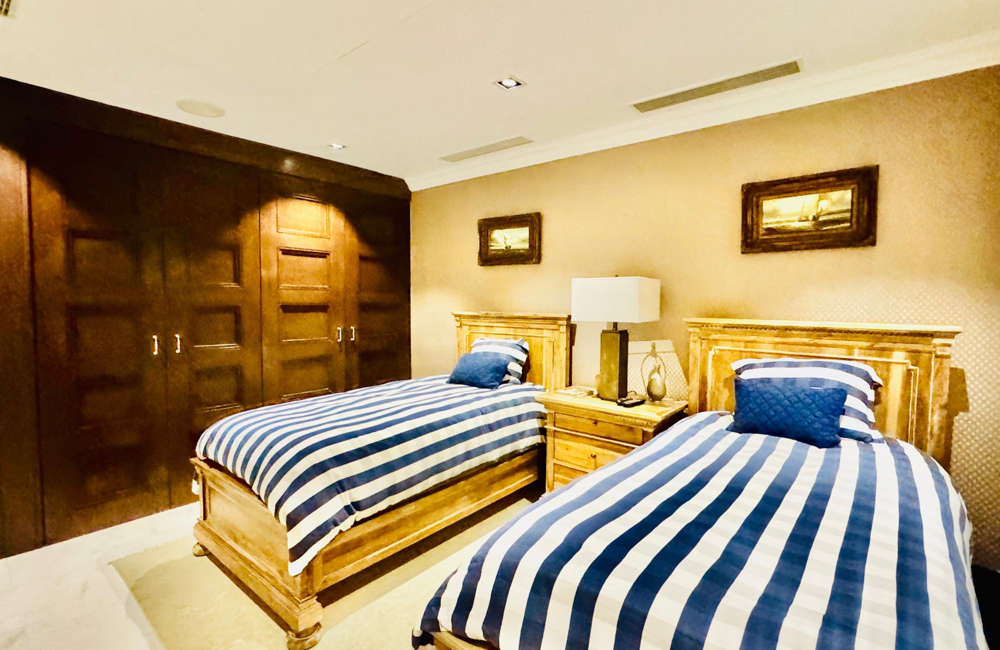 Departamento con vista al mar y a la laguna, en venta, Zona Hotelera Canc&uacute;n