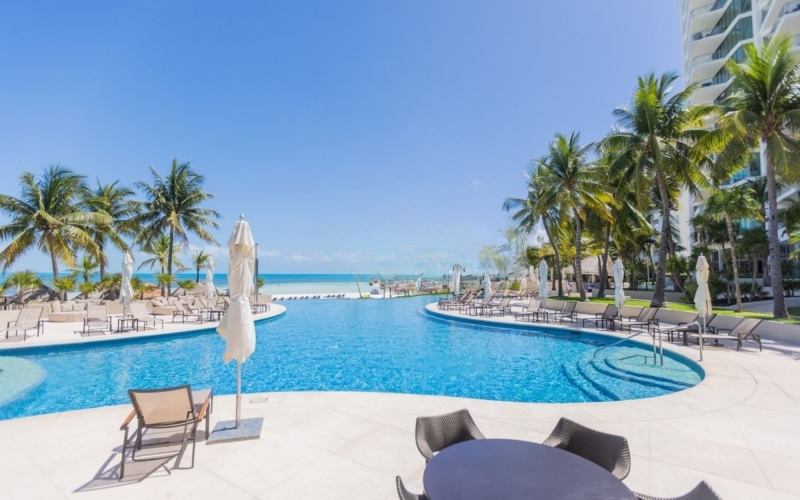 Lujoso departamento frente al mar, Residencial Las Olas, Zona Hotelera, Canc&uacute;n