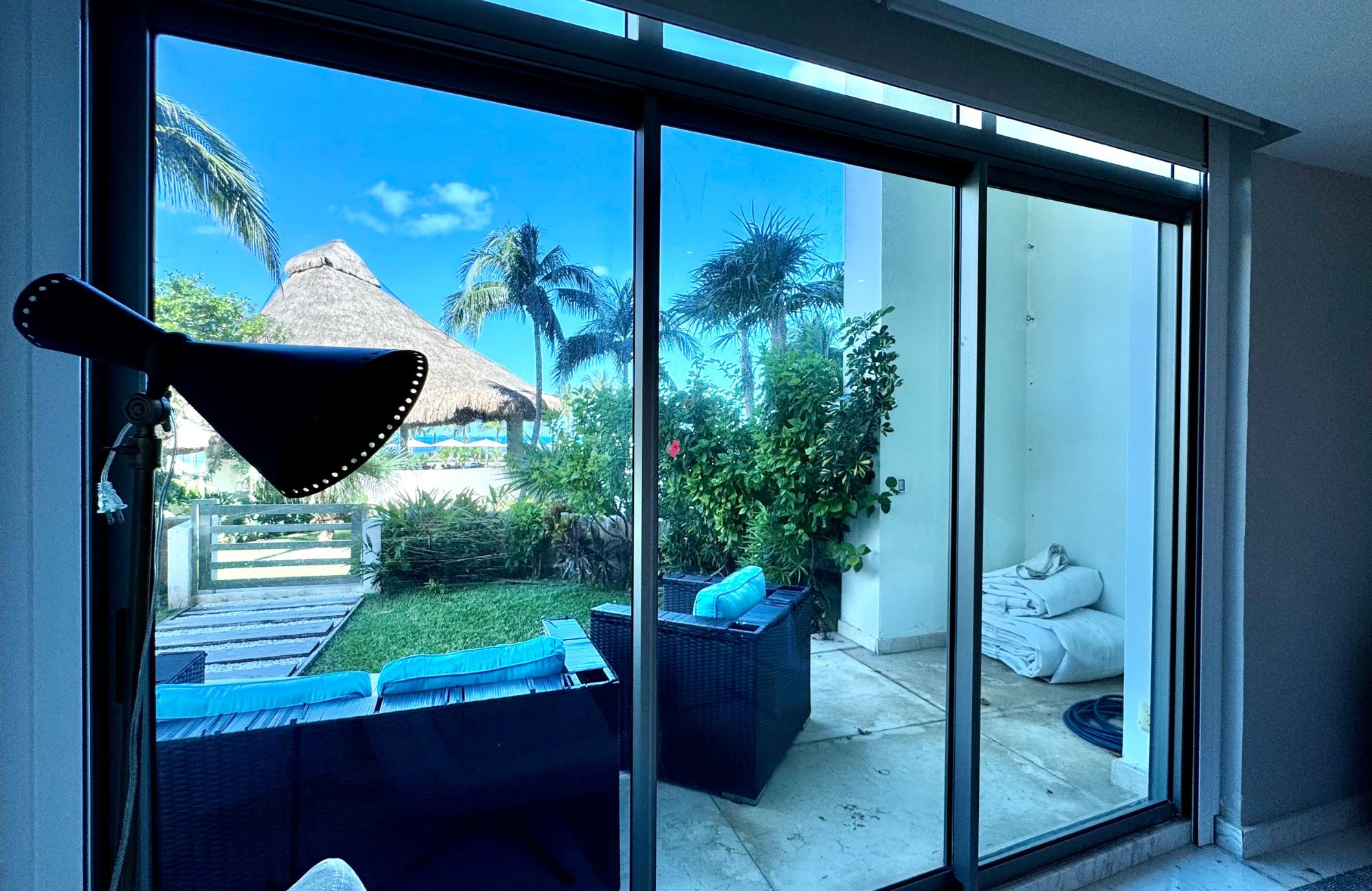 Departamento de lujo con vista a laguna y amenidades, Zona Hotelera Canc&uacute;n
