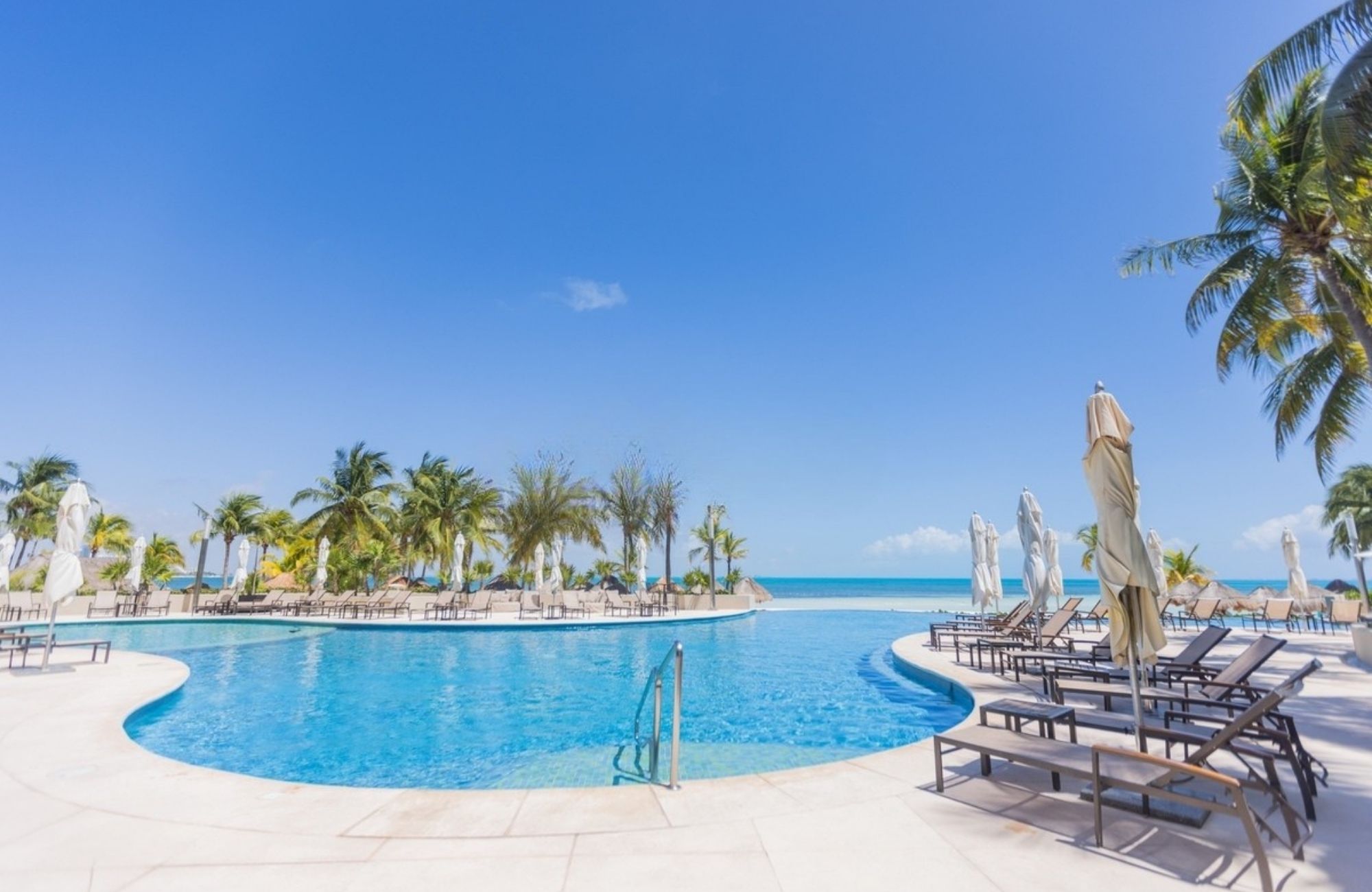 Departamento de lujo con vista a laguna y amenidades, Zona Hotelera Canc&uacute;n