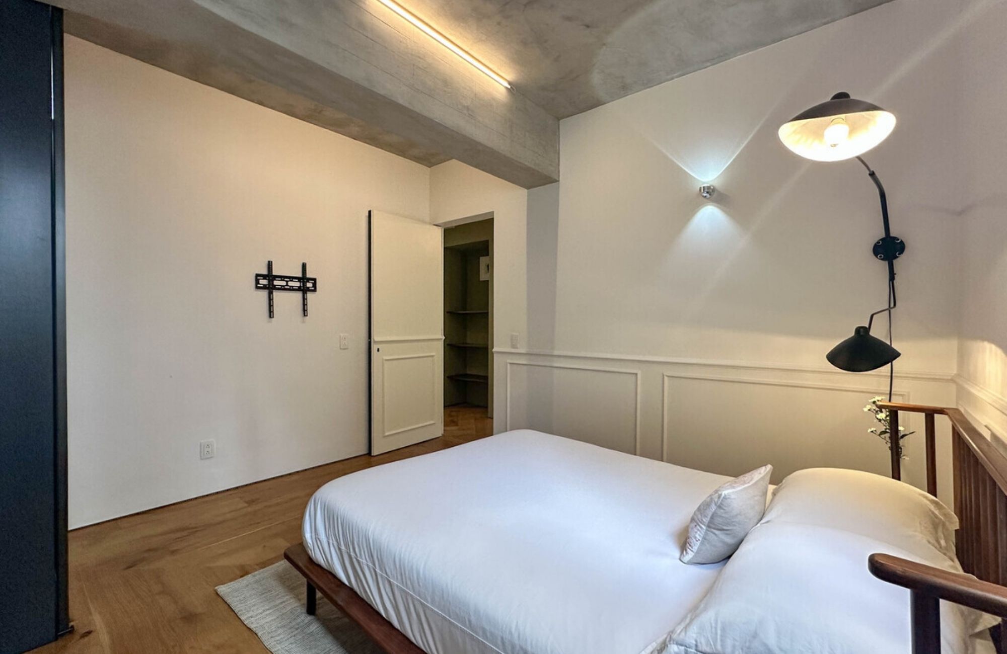 House in a Quiet Area for Sale in Naucalpan de Ju&aacute;rez, Estado de M&eacute;xico