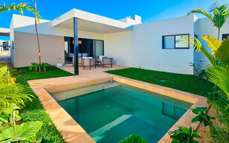 House with garden and large terrace, for sale, Real Montejo, M&eacute;rida