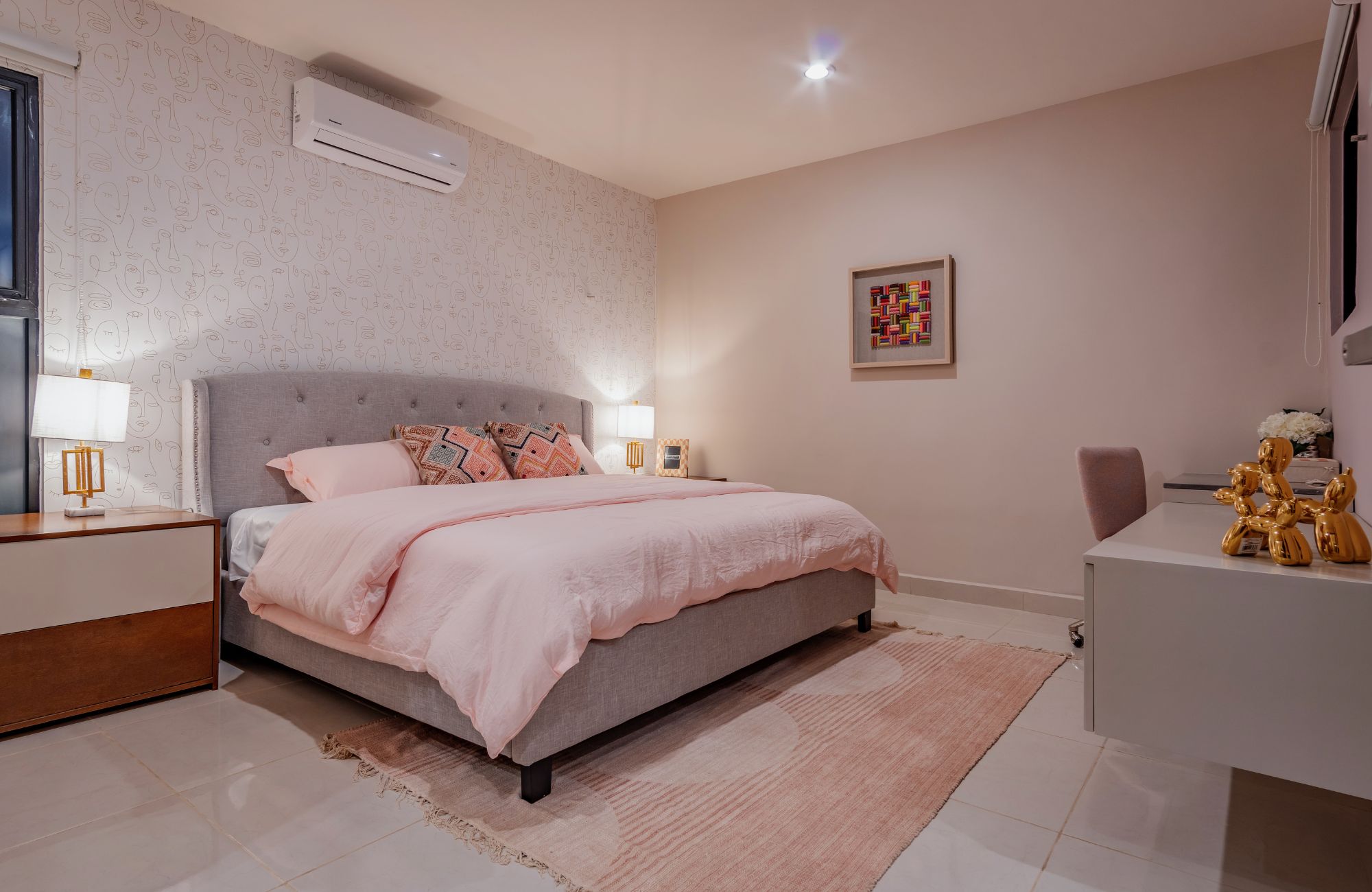 House with rooftop, terrace and patio in downtown M&eacute;rida.