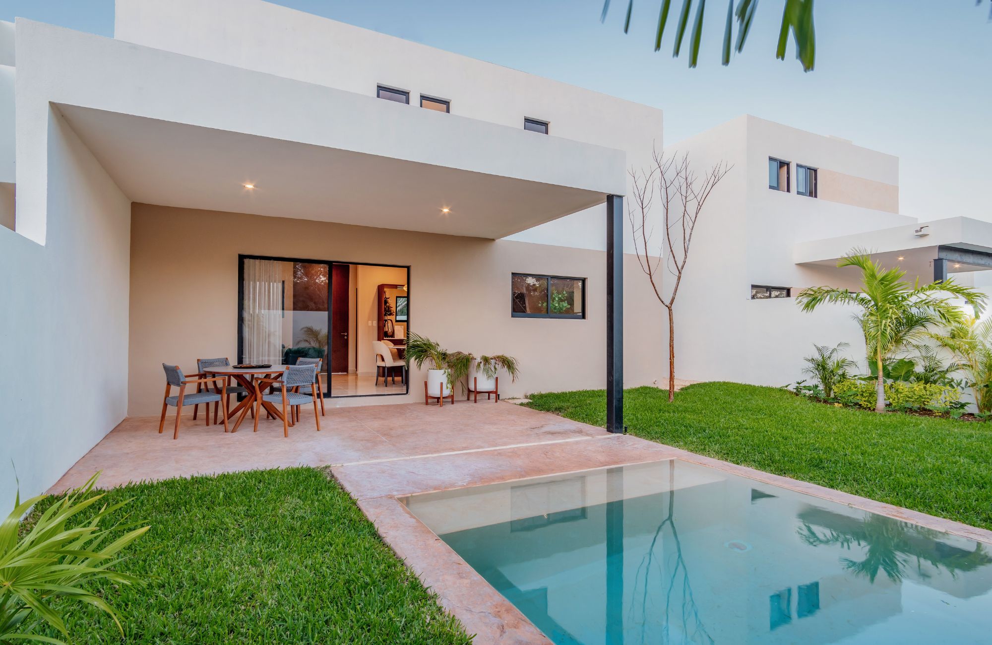House with rooftop, terrace and patio in downtown M&eacute;rida.