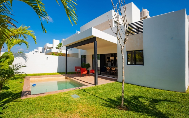 Two-story house with garden and terrace, for sale, Real Montejo, M&eacute;rida