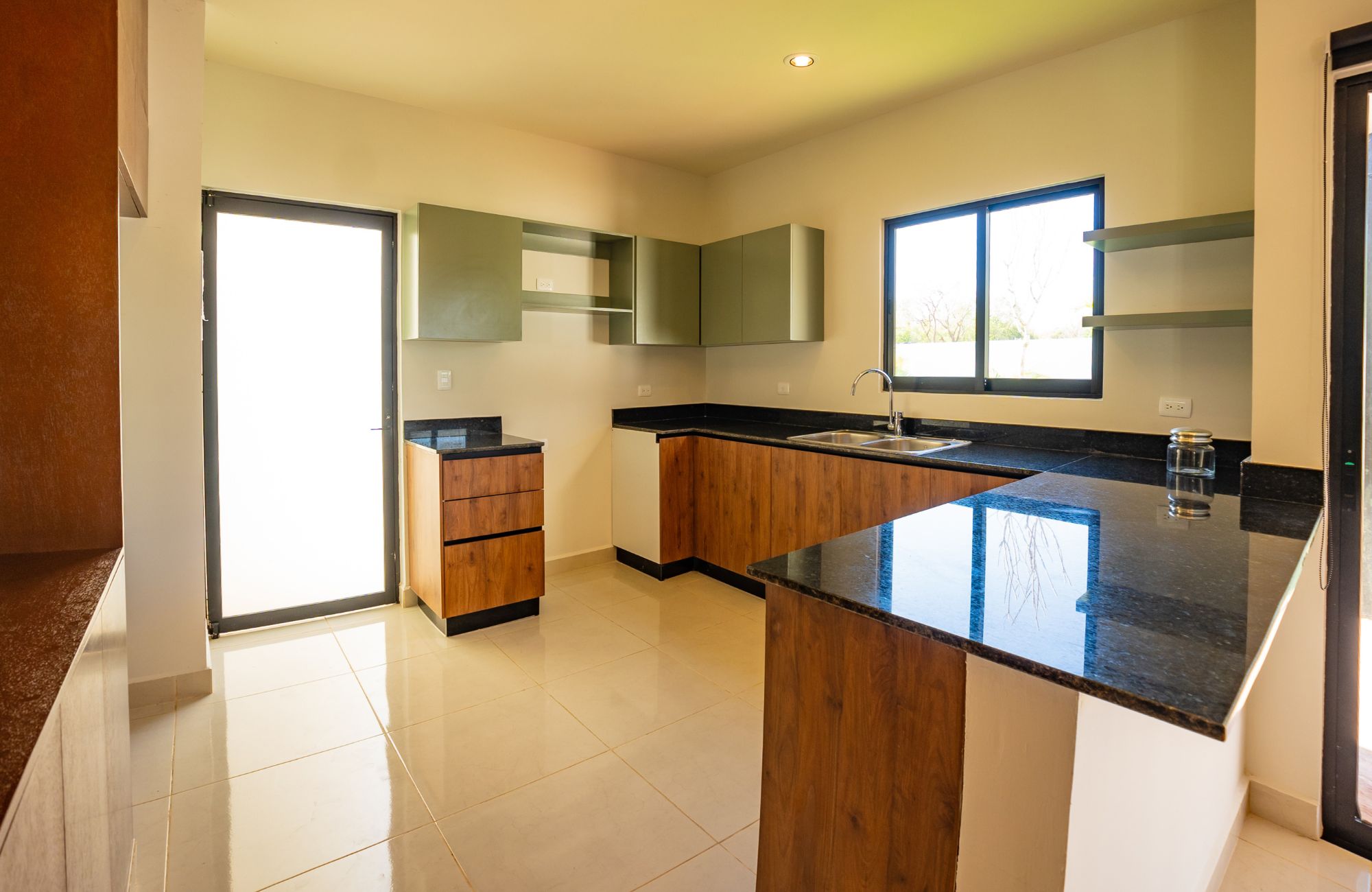 House with pool, solar panel, clubhouse with amenities, for sale Cholul Merida