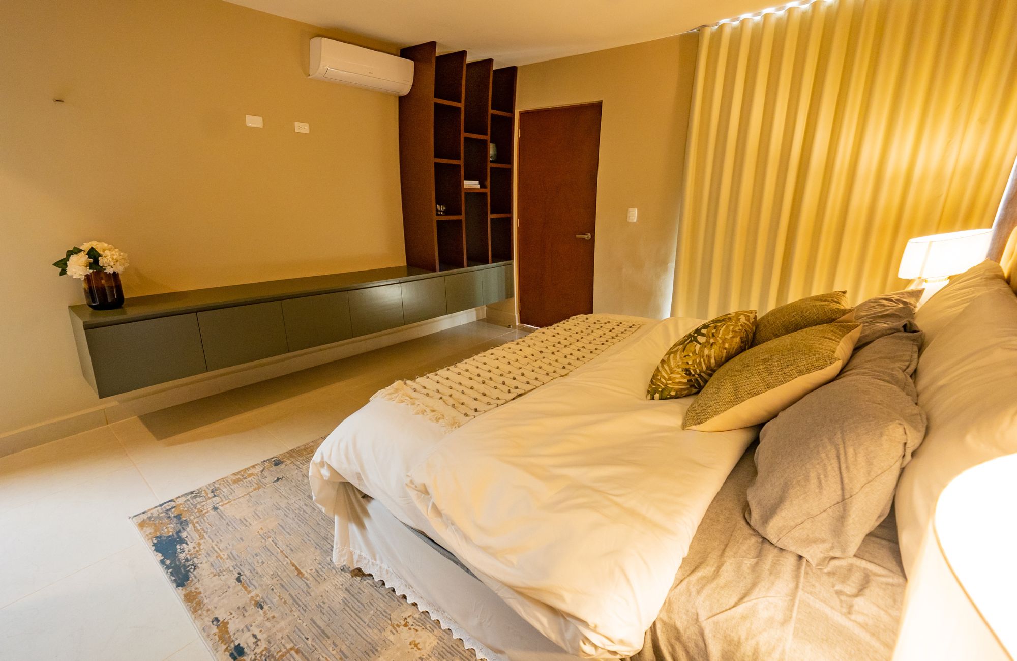 House with pool, solar panel, clubhouse with amenities, for sale Cholul Merida