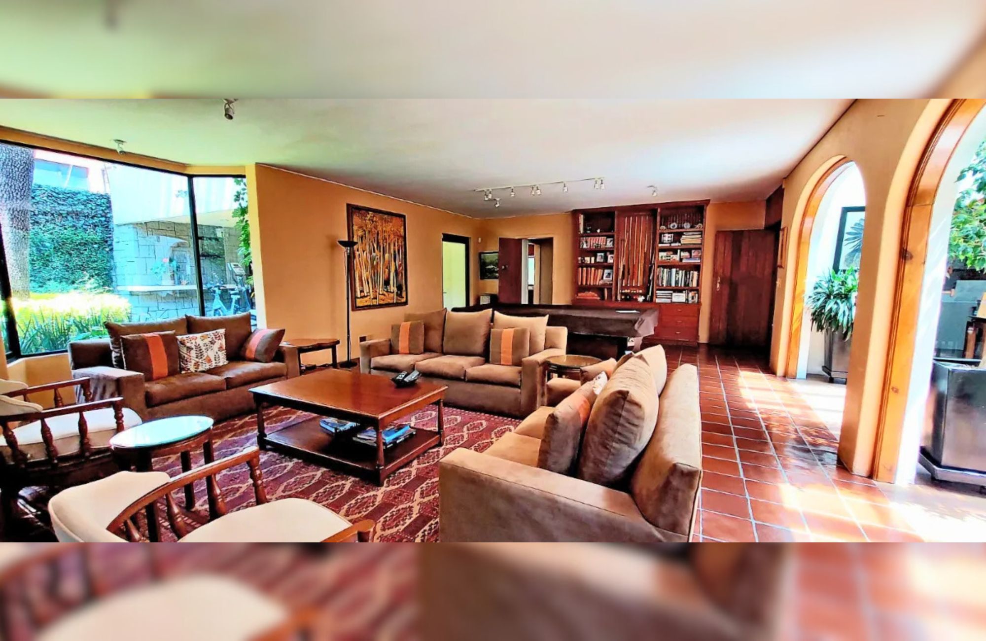 High-end residence for sale in the prestigious Bosques de las Lomas, Mexico City