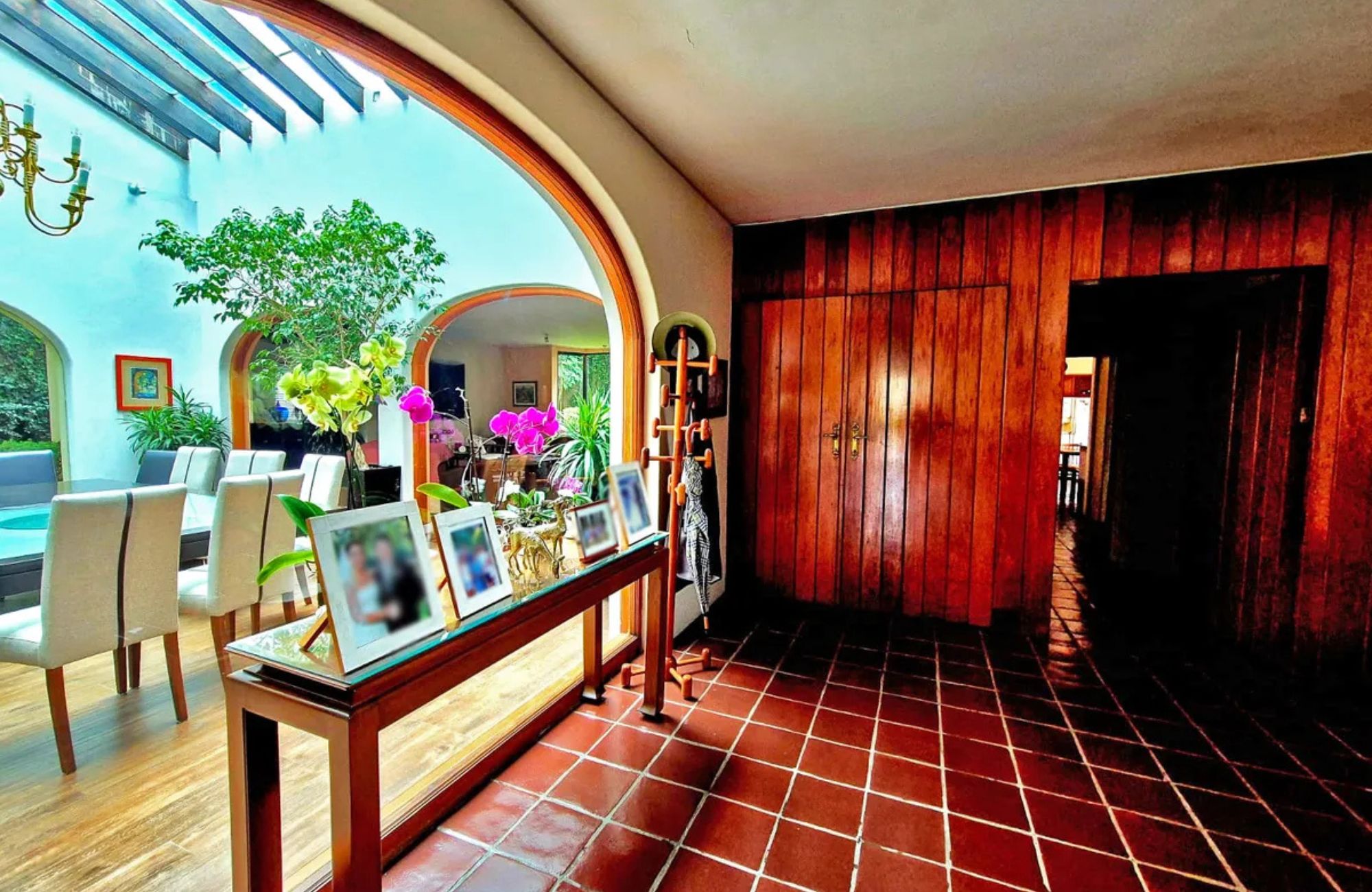 High-end residence for sale in the prestigious Bosques de las Lomas, Mexico City