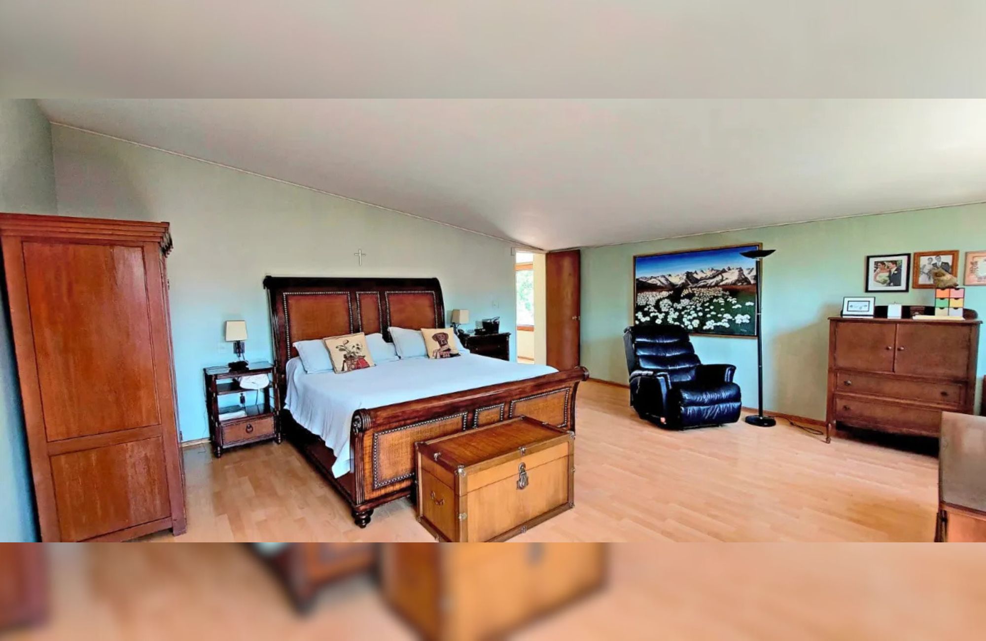 High-end residence for sale in the prestigious Bosques de las Lomas, Mexico City