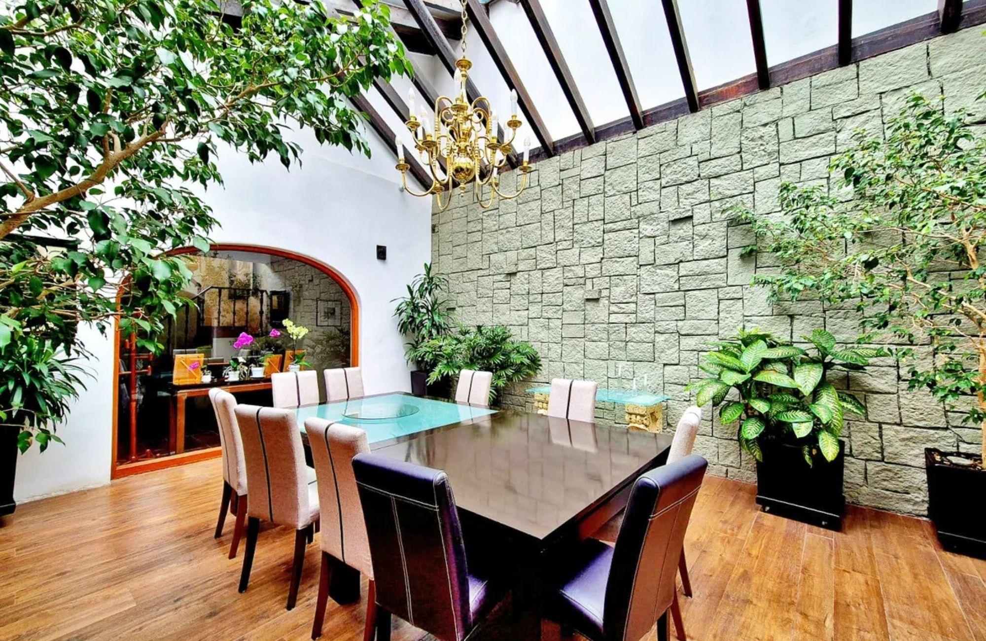 High-end residence for sale in the prestigious Bosques de las Lomas, Mexico City
