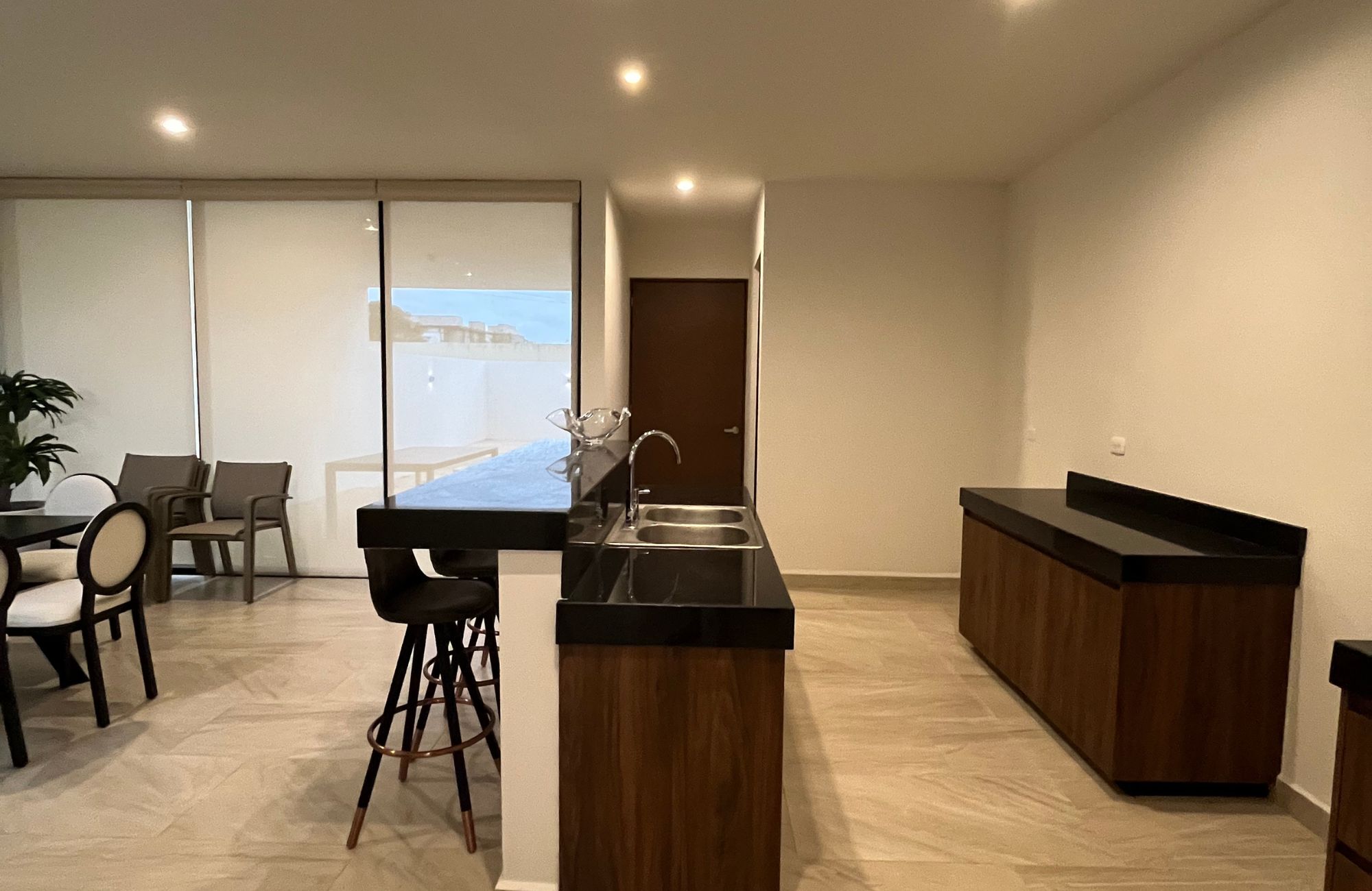 House steps from the ocean with rooftop plunge pool for sale, Chelem, Yucat&aacute;n