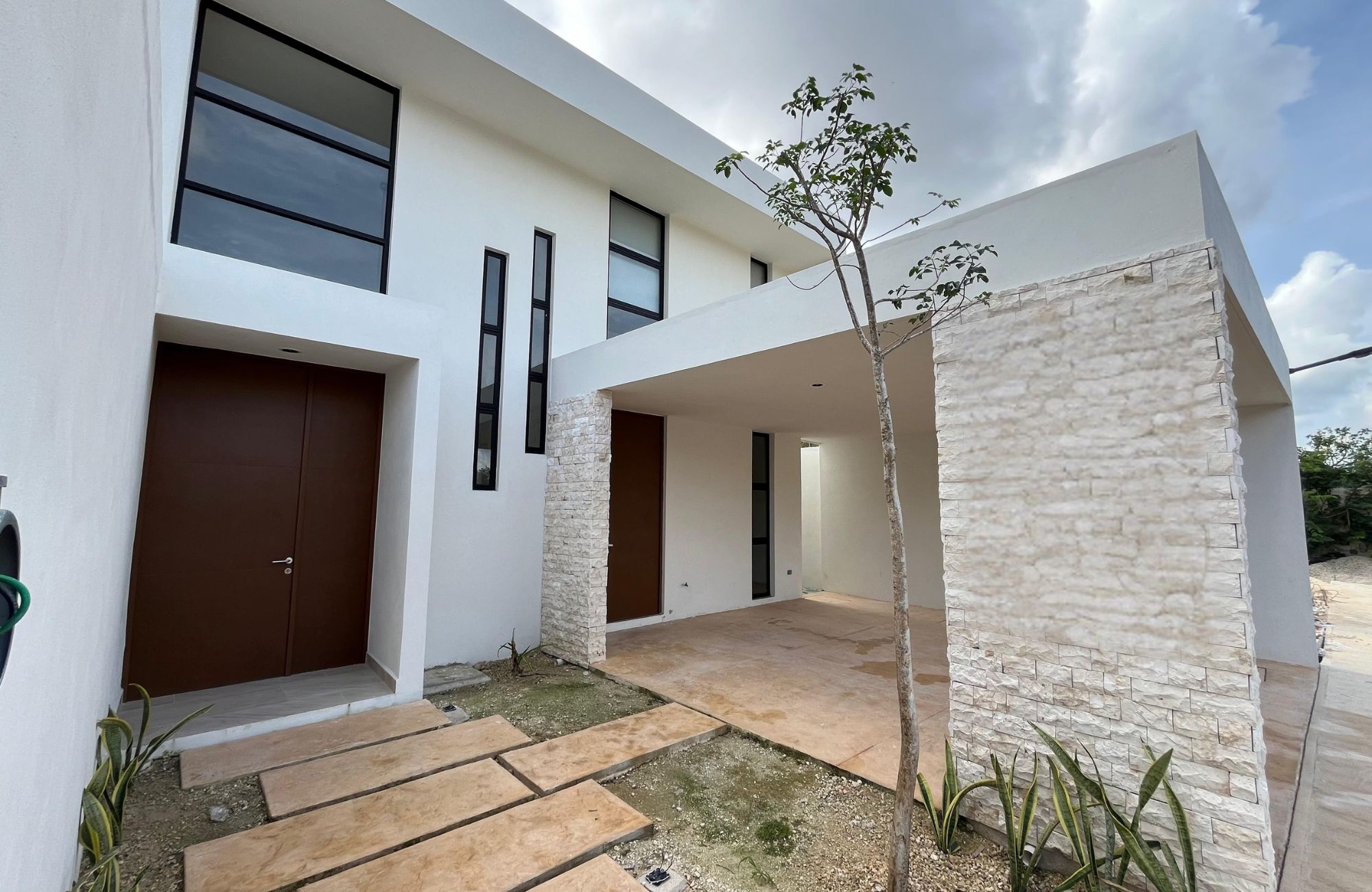 House steps from the sea with private pool, ocean view, for sale, San Benito, Yucat&aacute;n.