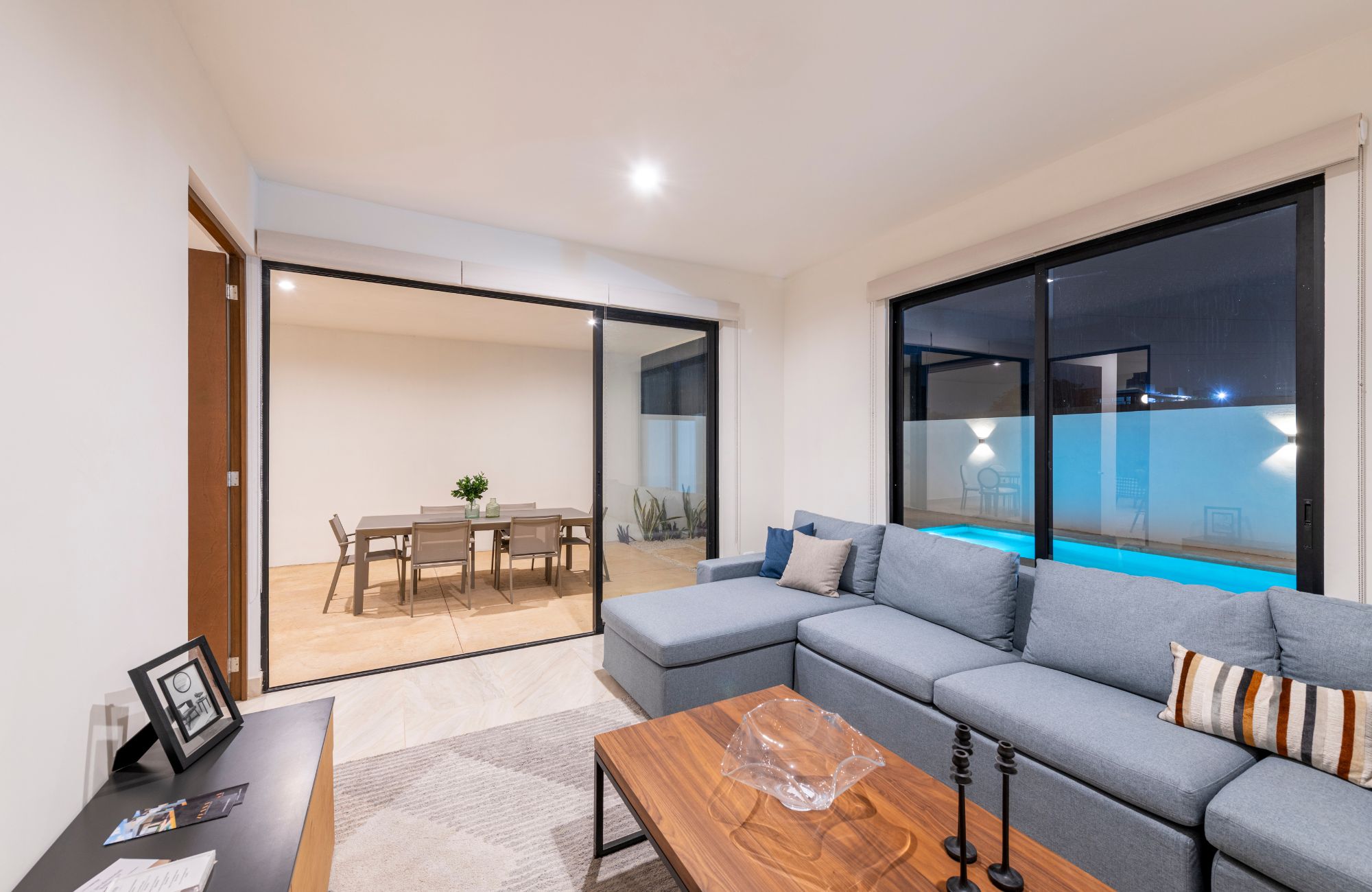 House steps from the sea with private pool, ocean view, for sale, San Benito, Yucat&aacute;n.