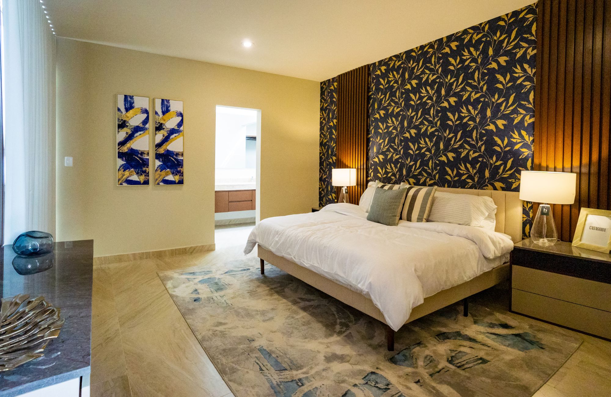 House with pool, solar panel, clubhouse with amenities, pre-sale in Merida