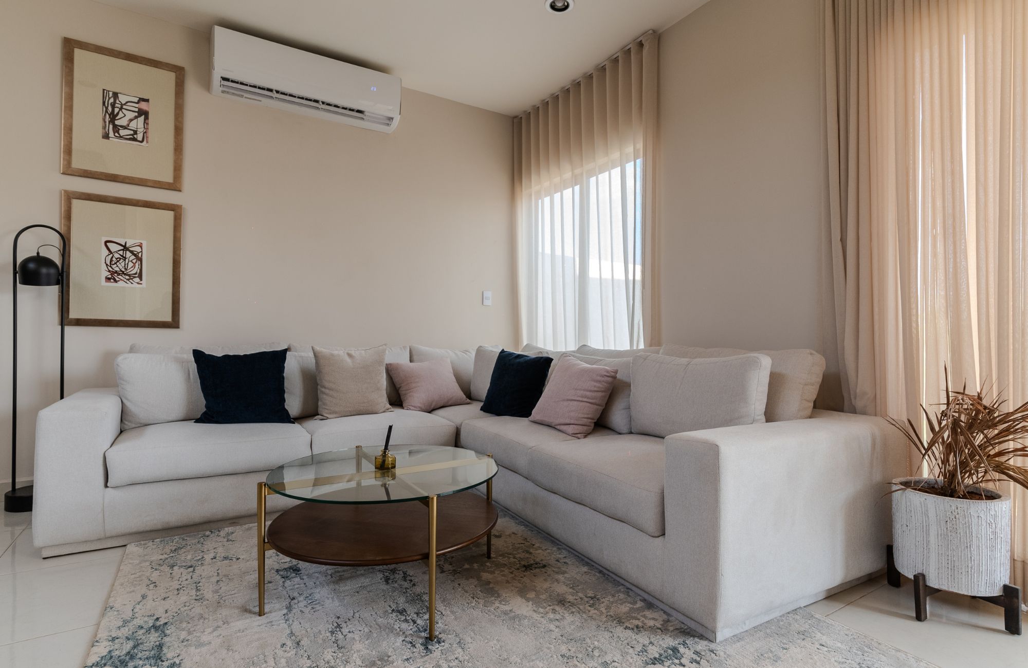 House with pool, solar panel, clubhouse with amenities, pre-sale in Merida