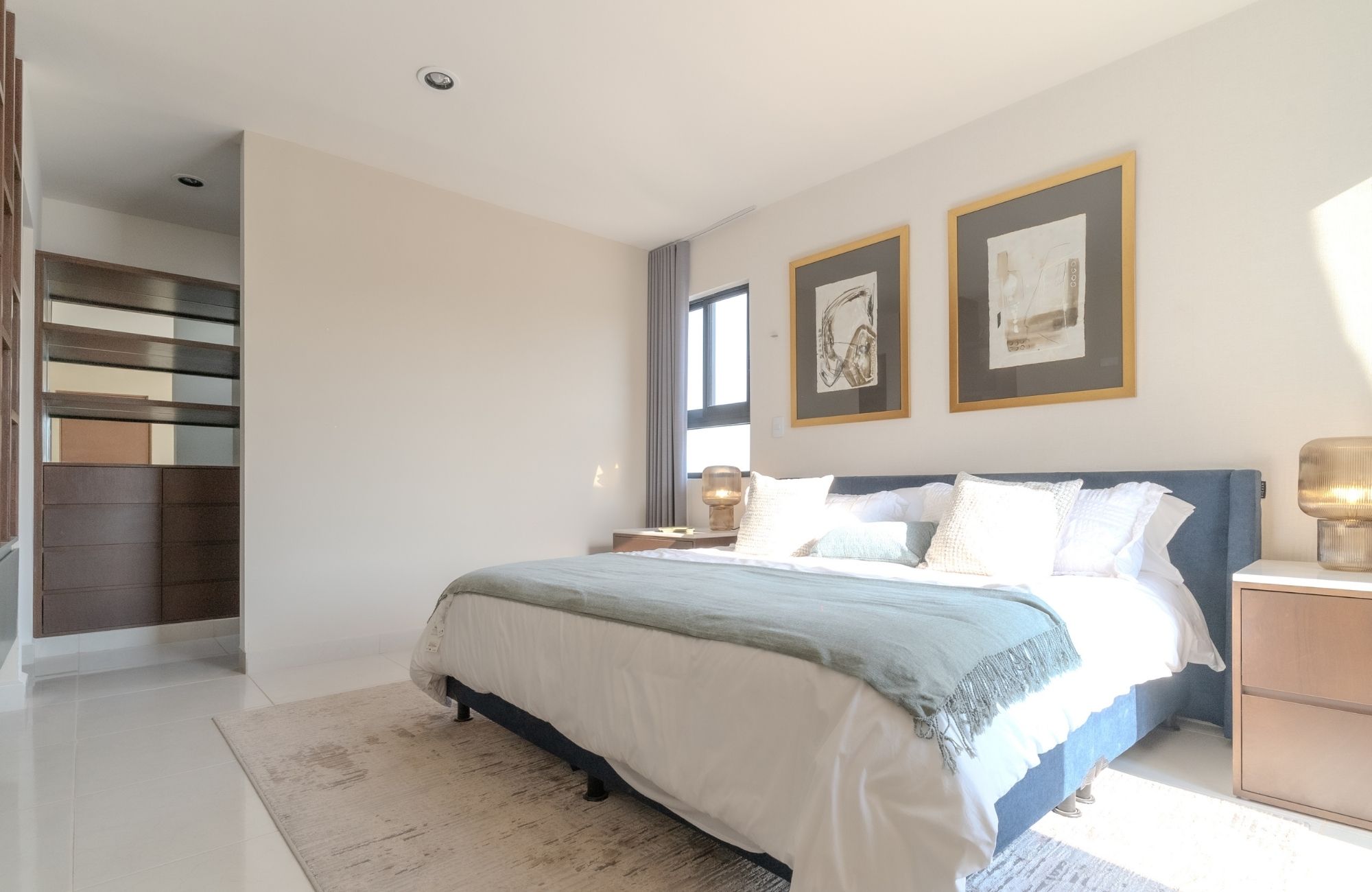 House with pool, solar panel, clubhouse with amenities, pre-sale in Merida