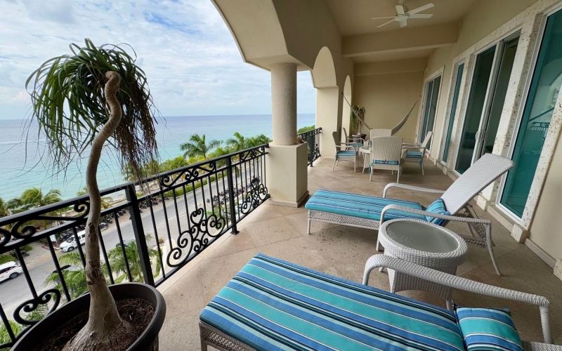 Price Reduction! Luxury ocean-view condo in the South Hotel Zone, Cozumel.