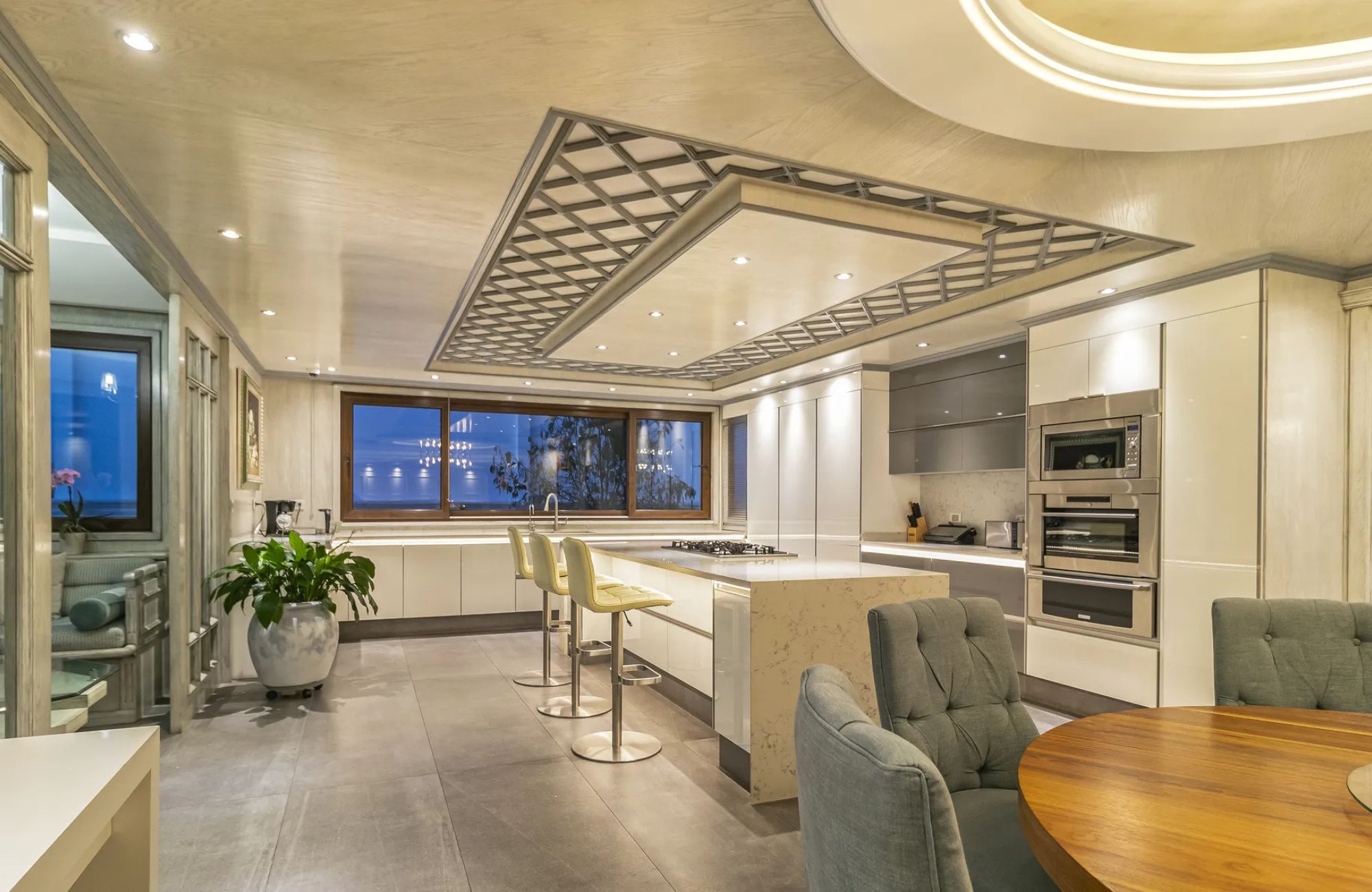 Luxury Lakefront Villa with Italian Design - Bosques de las Lomas, Mexico City