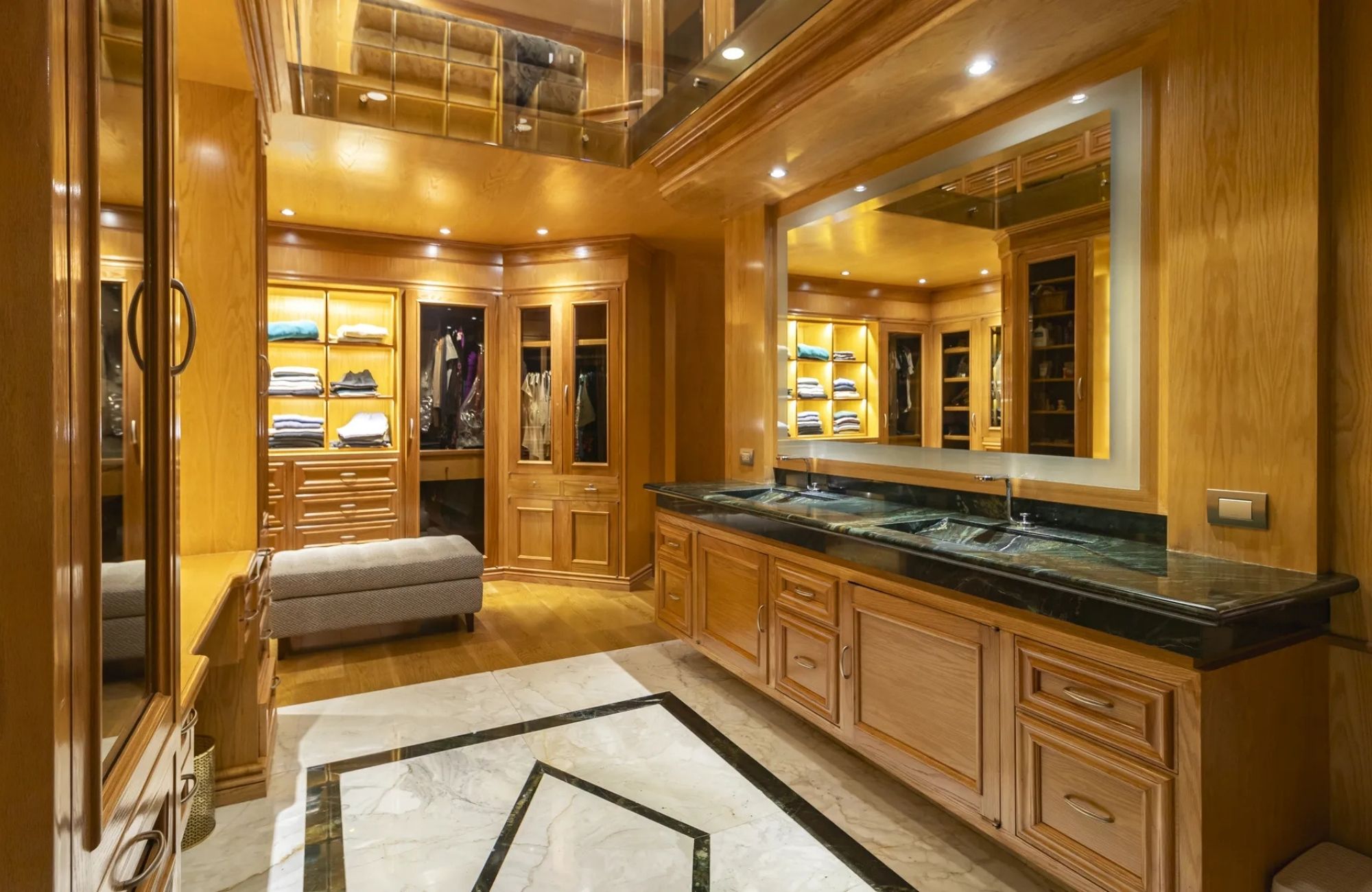 Luxury Lakefront Villa with Italian Design - Bosques de las Lomas, Mexico City