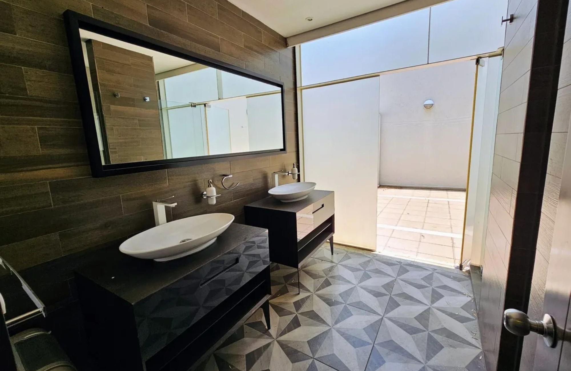 Condominium with Terrace, with maid&amp;#39;s room with bathroom for sale, Polanco, Mexico City.