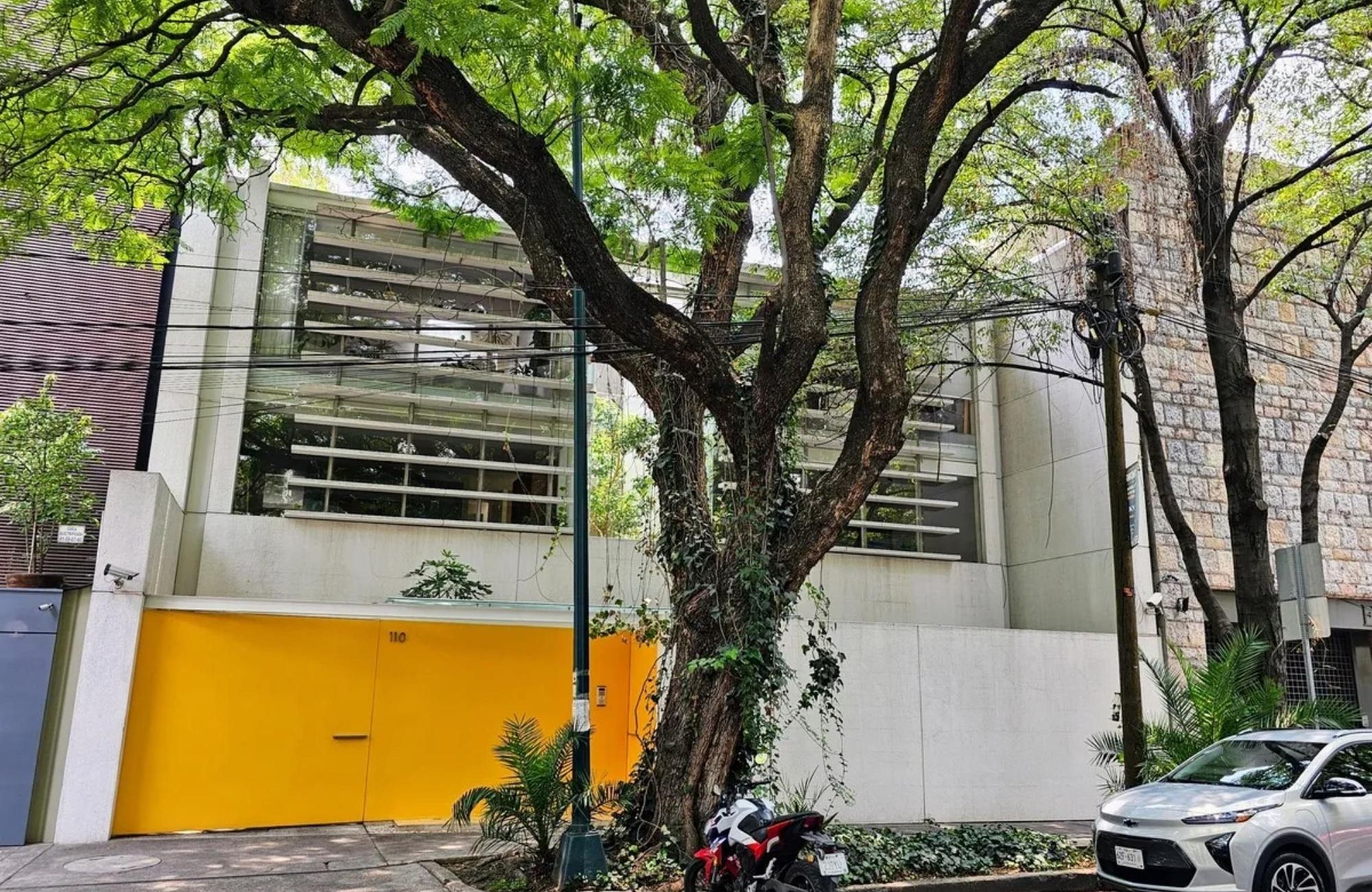 Condominium with Terrace, with maid&amp;#39;s room with bathroom for sale, Polanco, Mexico City.