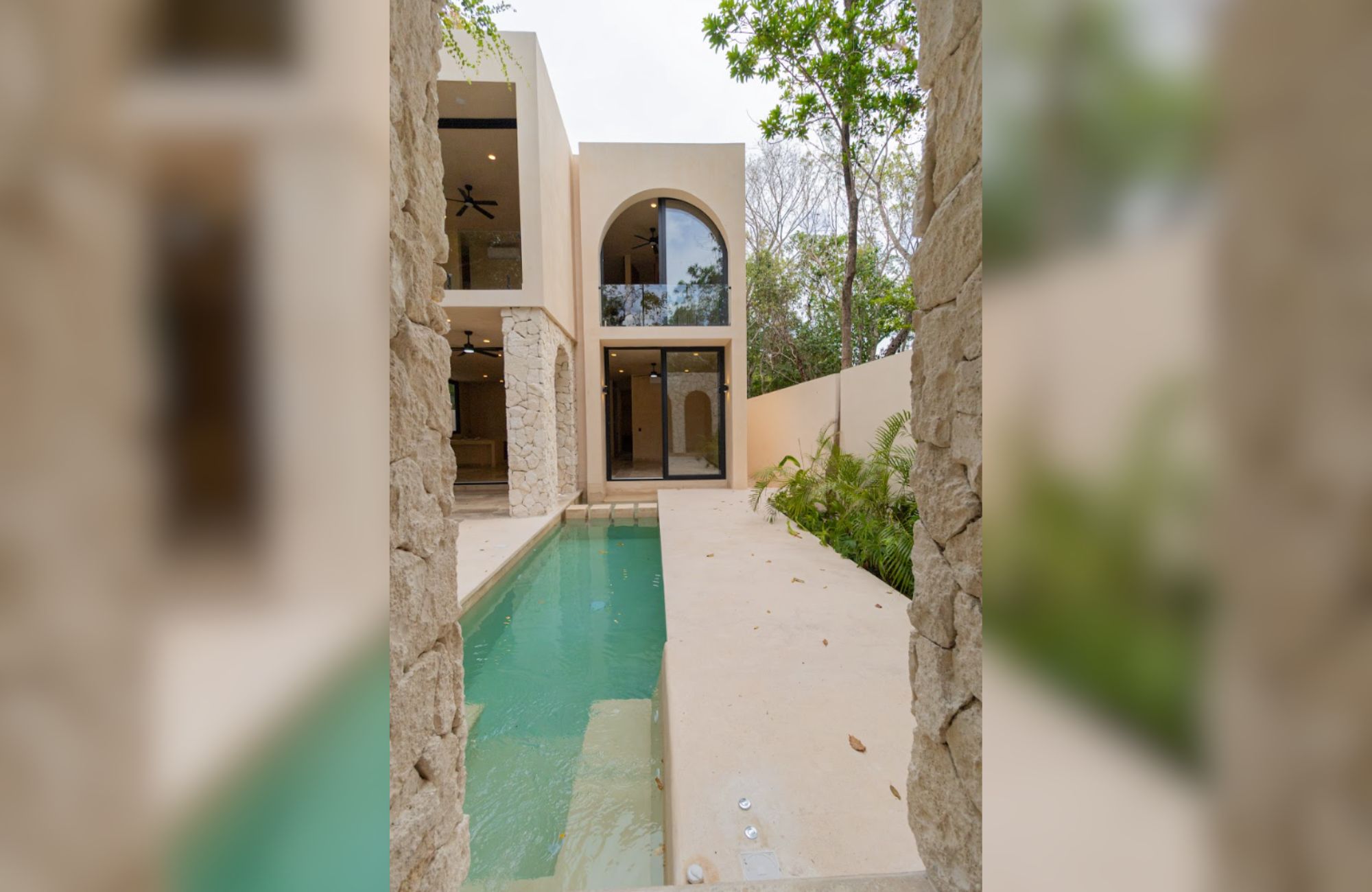 5 bedroom house, with private pool, hot tub spa, smart key card, amenities: gym, juice and coffee bar, common pool, in Aldea Zama, Tulum