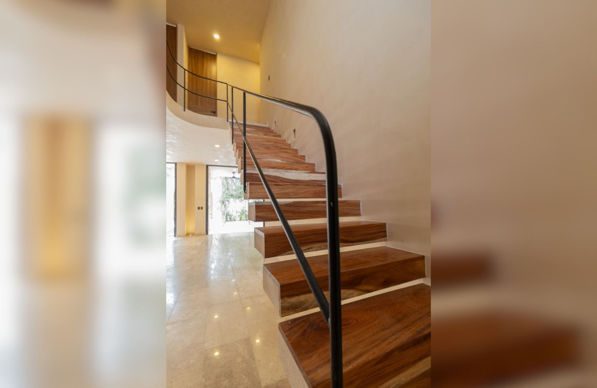 5 bedroom house, with private pool, hot tub spa, smart key card, amenities: gym, juice and coffee bar, common pool, in Aldea Zama, Tulum