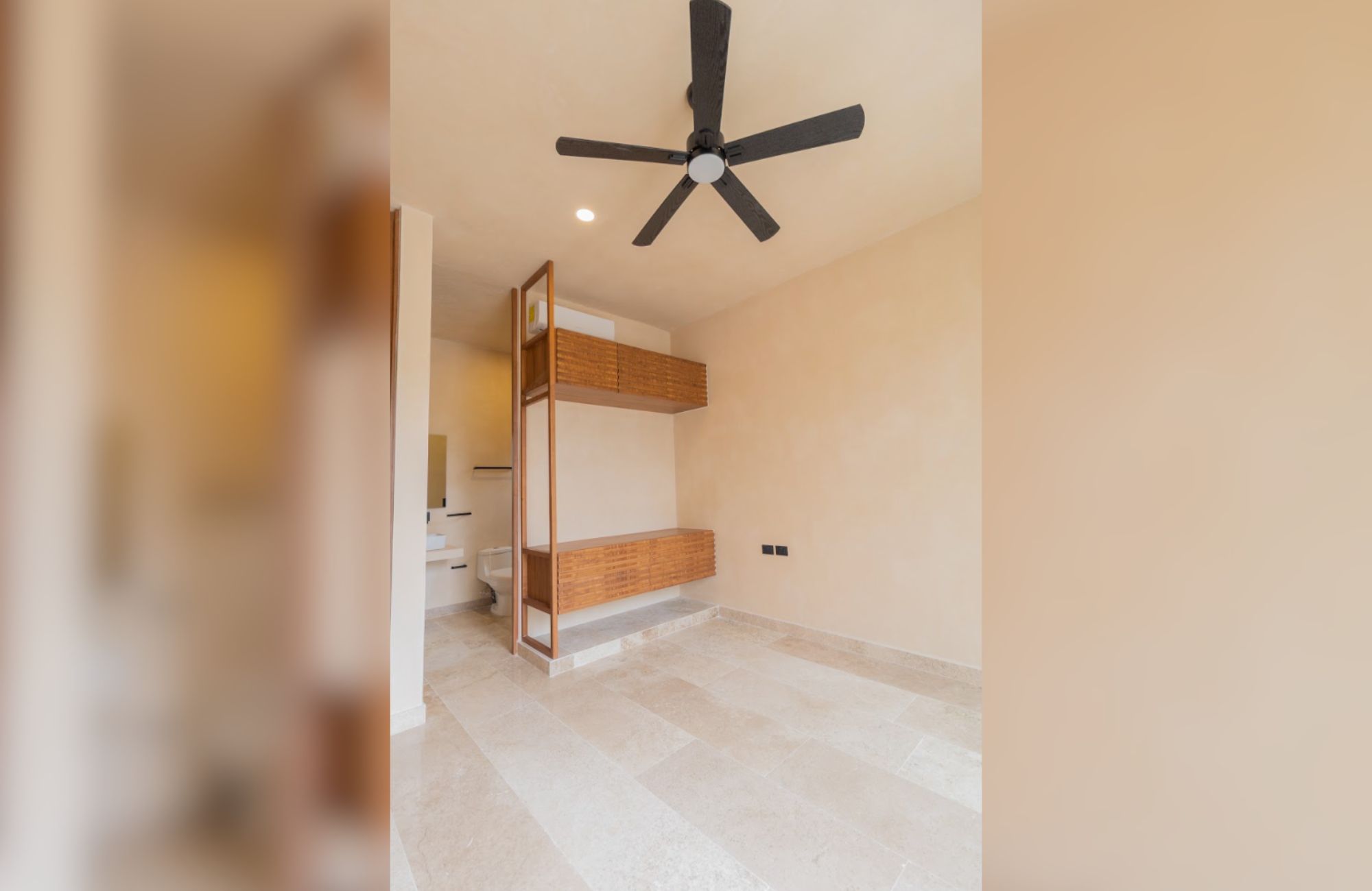 5 bedroom house, with private pool, hot tub spa, smart key card, amenities: gym, juice and coffee bar, common pool, in Aldea Zama, Tulum