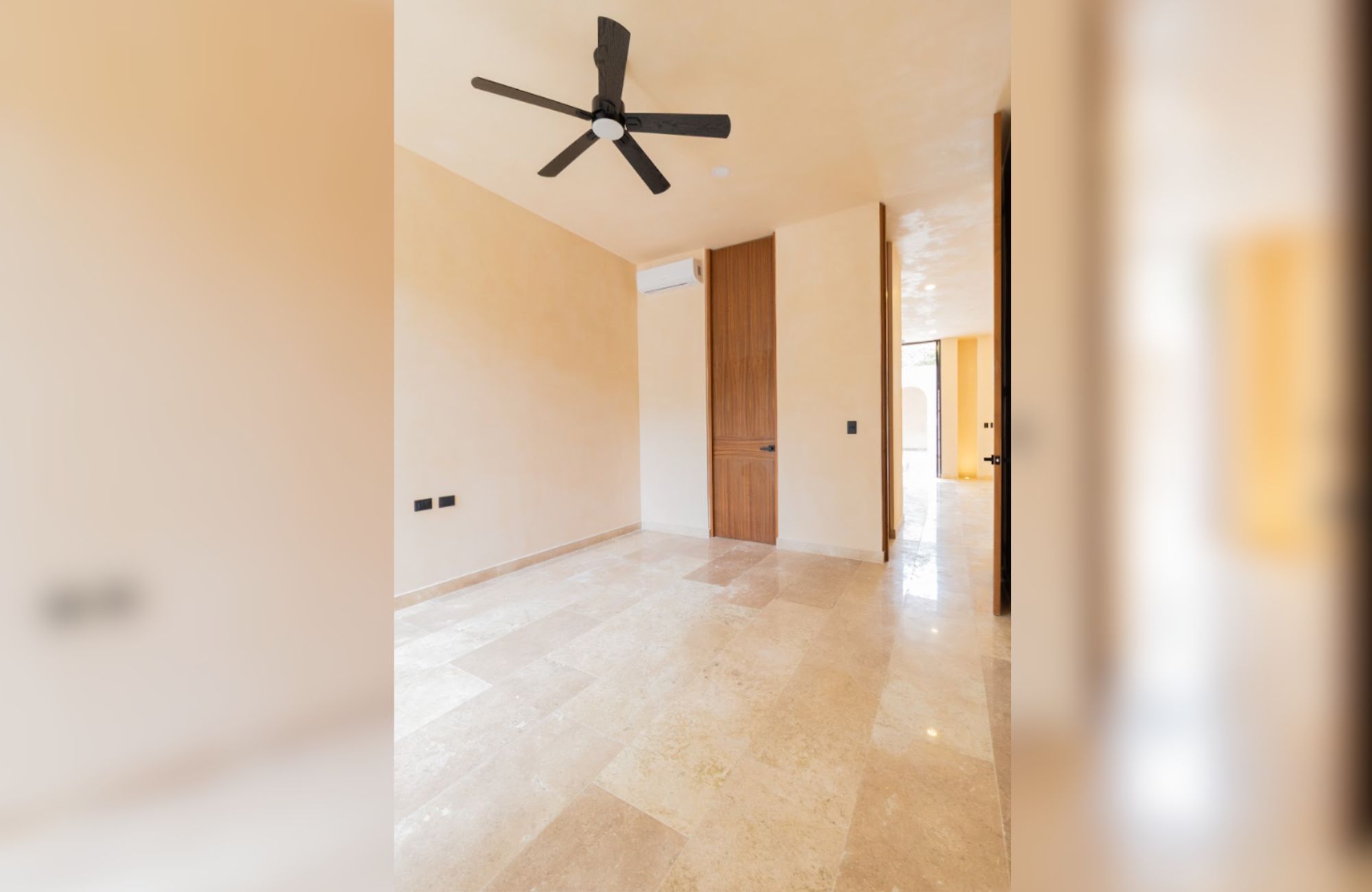 5 bedroom house, with private pool, hot tub spa, smart key card, amenities: gym, juice and coffee bar, common pool, in Aldea Zama, Tulum