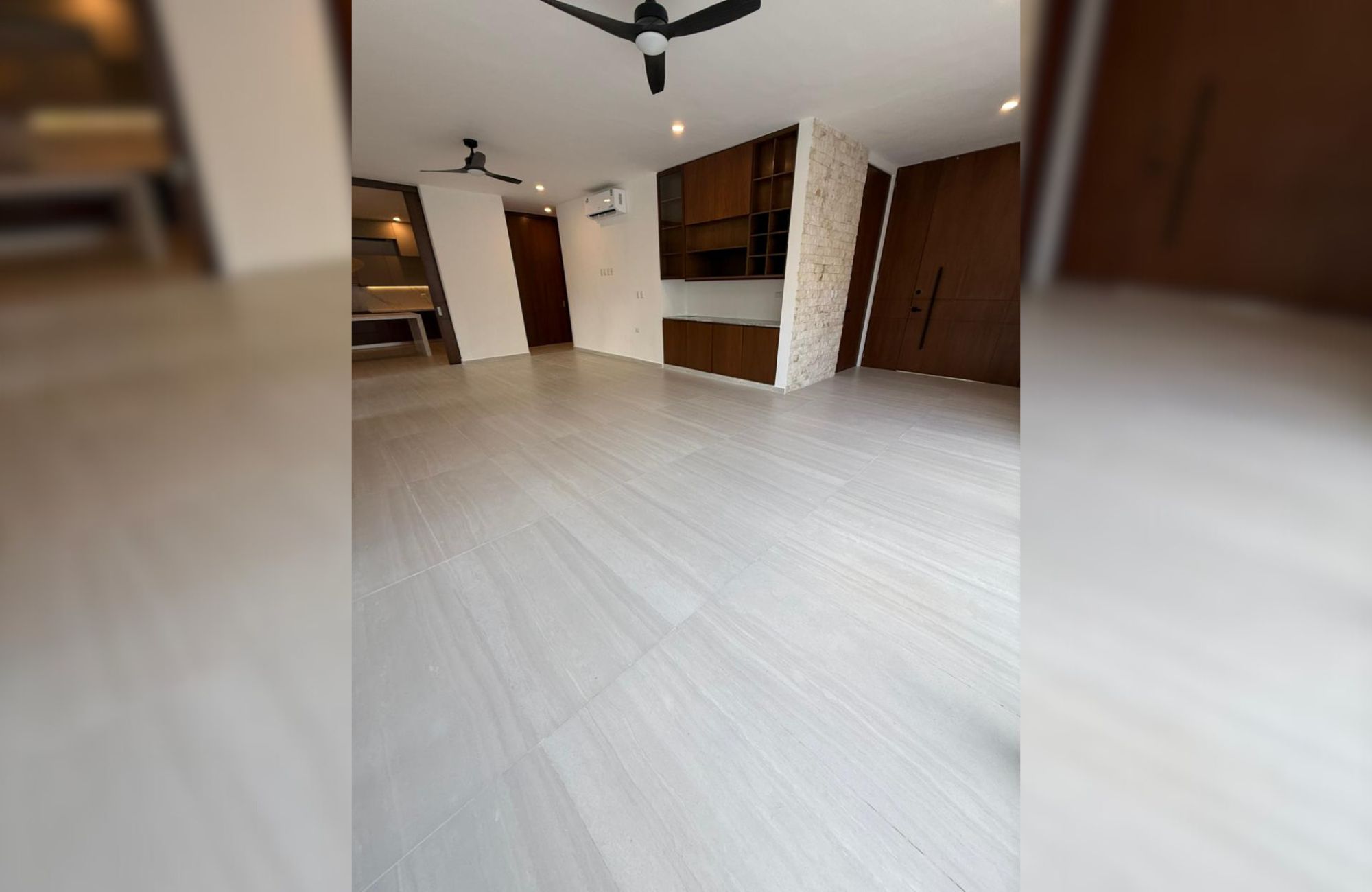 Two-story residence with private pool for sale, Xcanat&uacute;n, M&eacute;rida