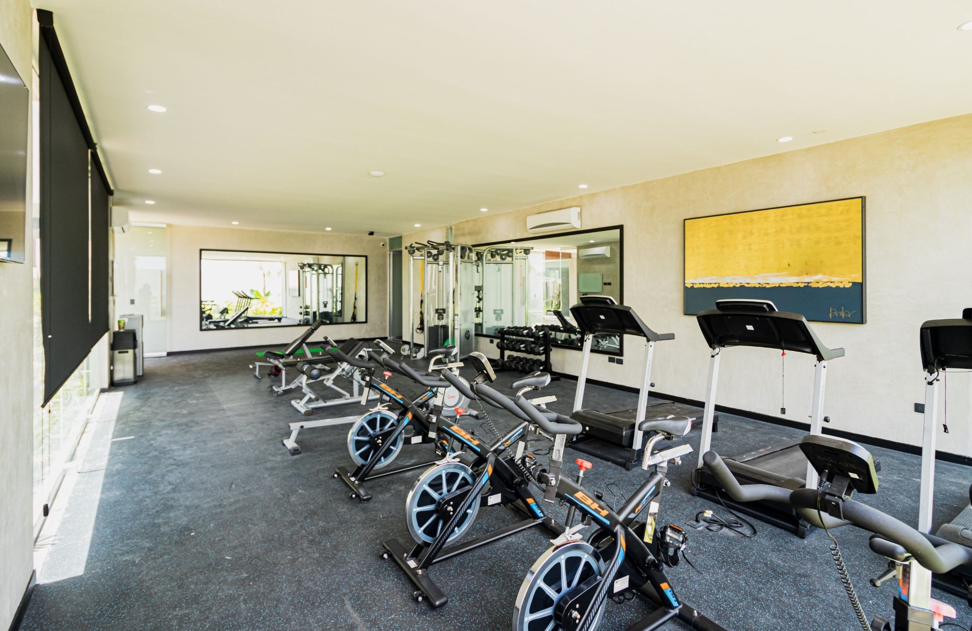 Luxury House with Pool and Garden for Sale, Yucat&aacute;n Country Club, M&eacute;rida