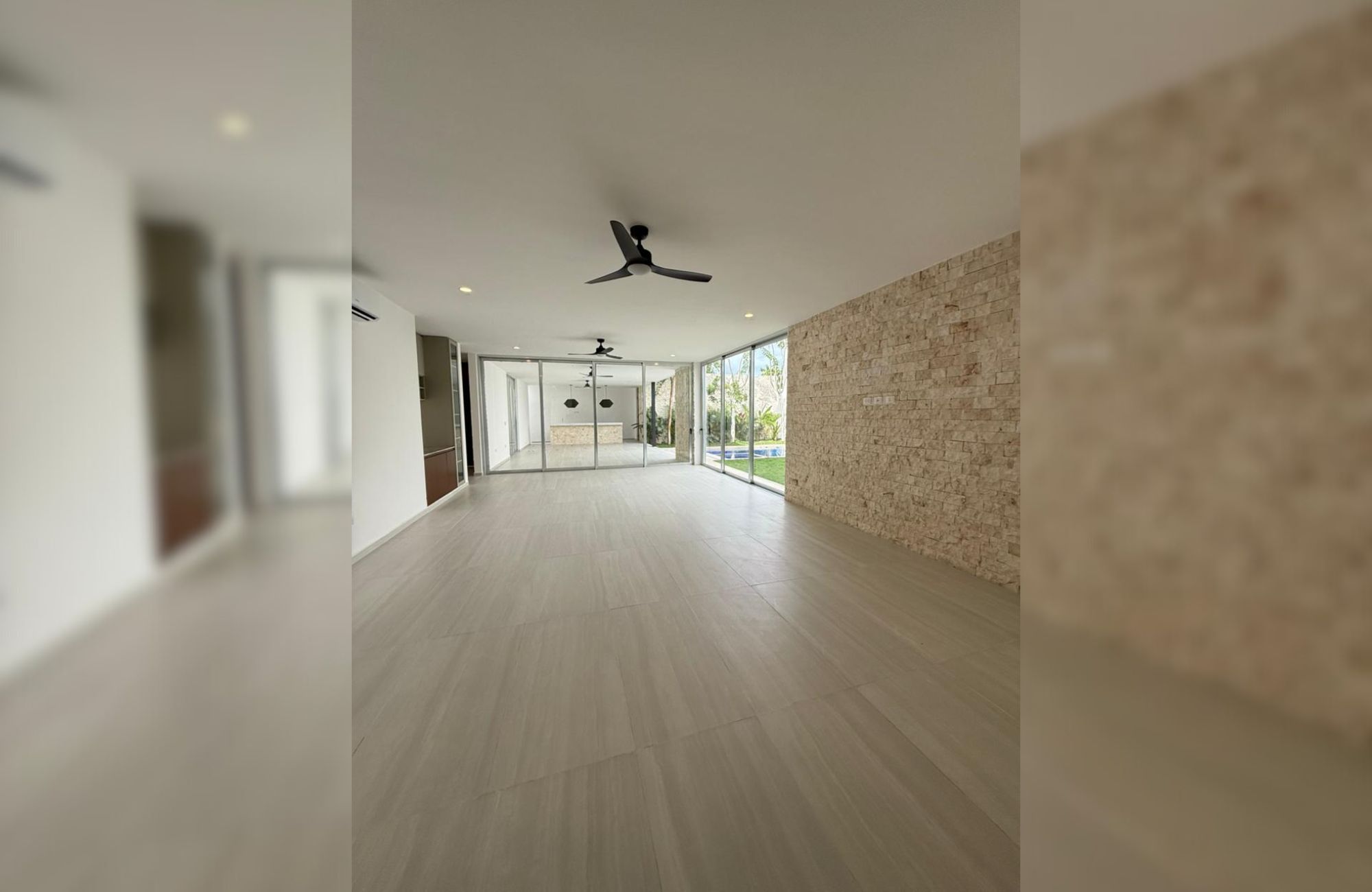 House in a gated community with golf course and clubhouse for sale, Yucat&aacute;n Country Club, M&eacute;rida