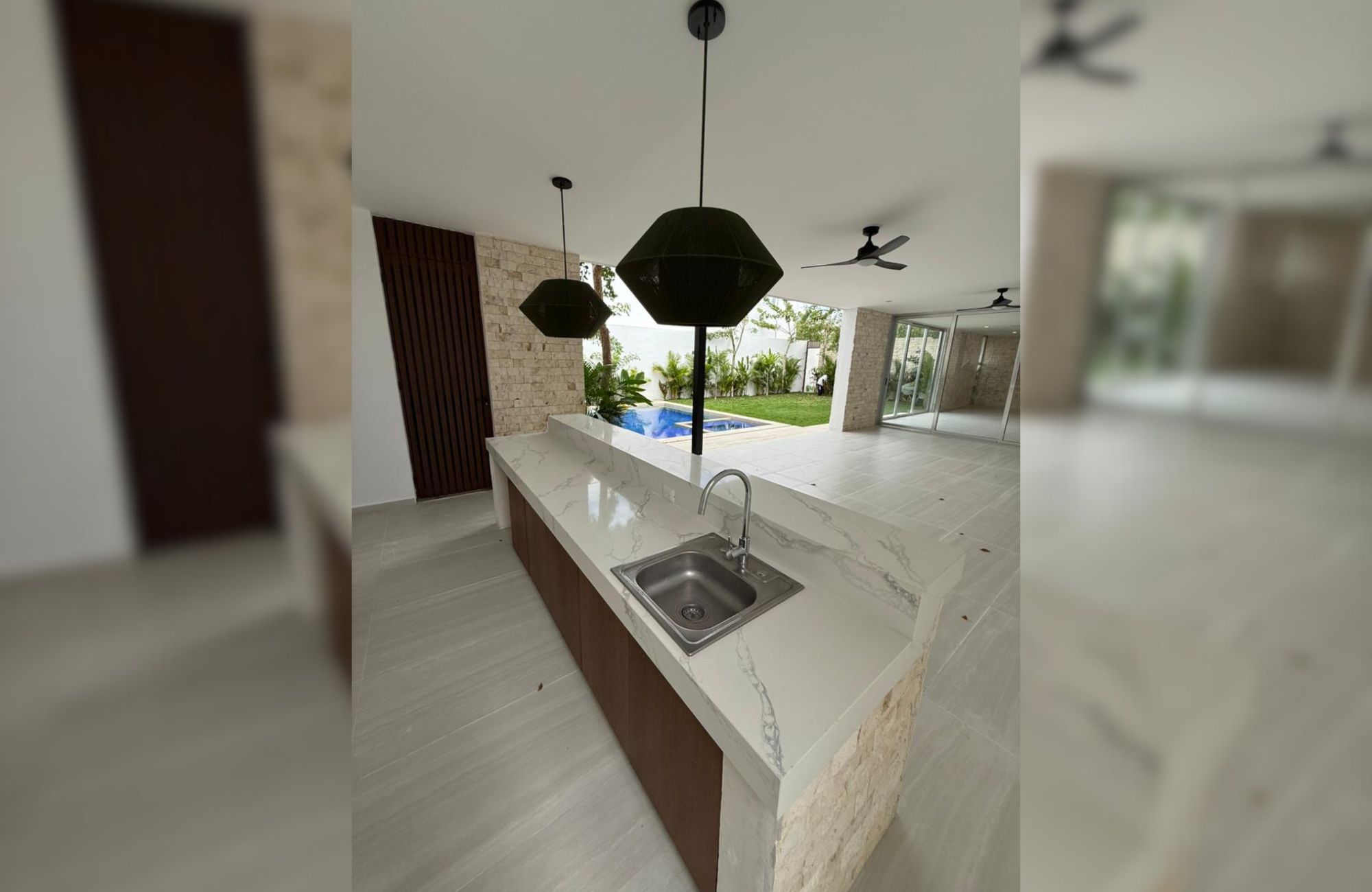 House in a gated community with golf course and clubhouse for sale, Yucat&aacute;n Country Club, M&eacute;rida