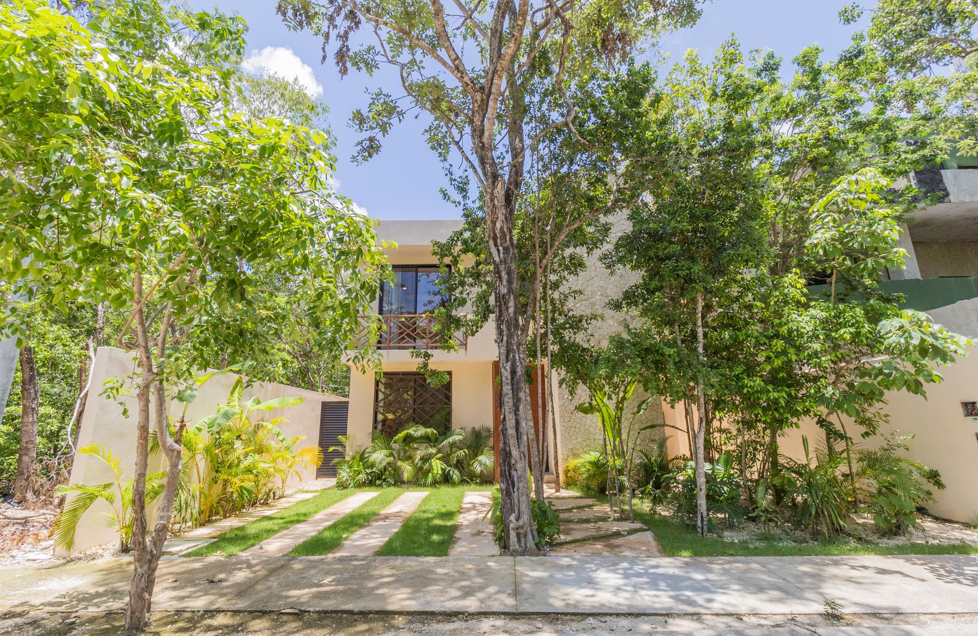 House with beach club, private pool and clubhouse, for Sale, Xpu-Ha Tulum