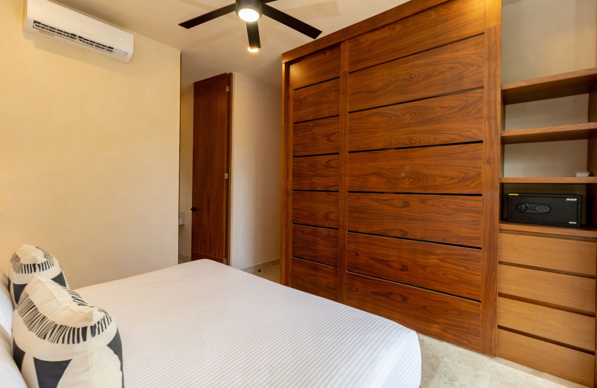 House with beach club, private pool and clubhouse, for Sale, Xpu-Ha Tulum