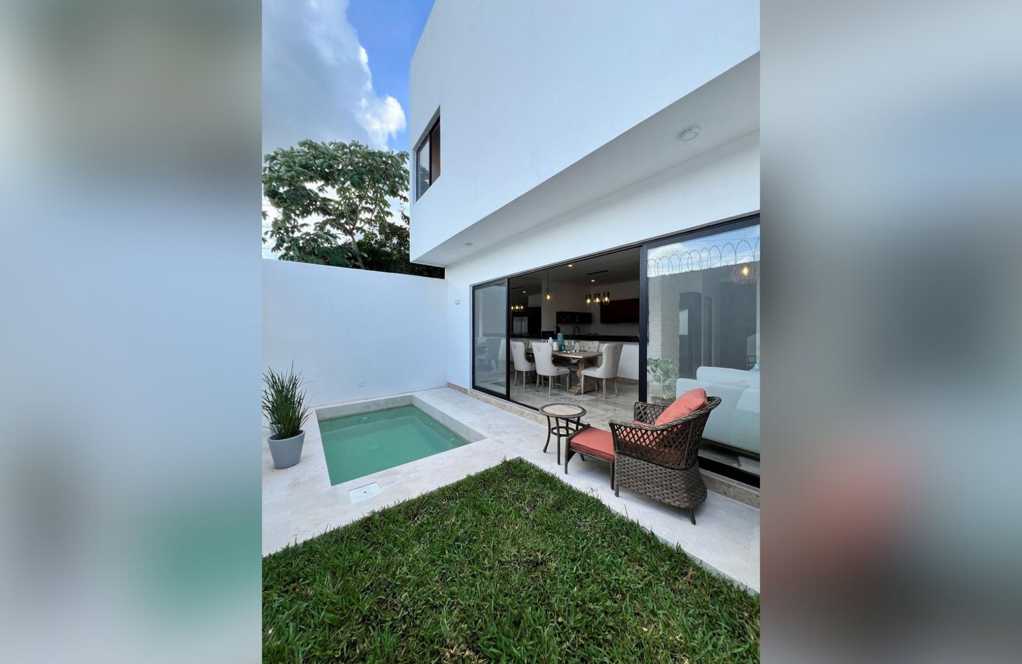 House for sale in Artika Canc&uacute;n, gated community with pool, Av. Prol. La Luna, Canc&uacute;n