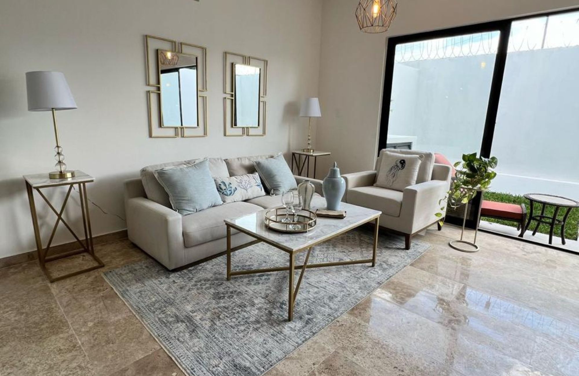 House for sale in Artika Canc&uacute;n, gated community with pool, Av. Prol. La Luna, Canc&uacute;n