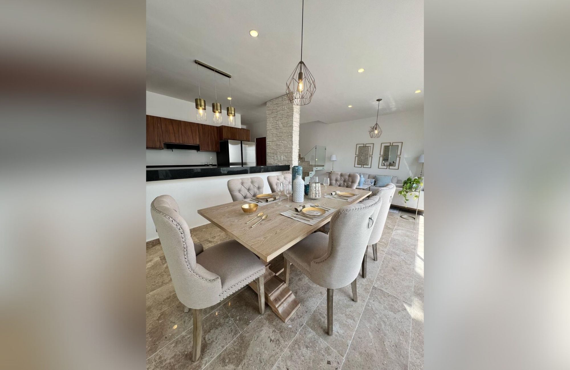 House for sale in Artika Canc&uacute;n, gated community with pool, Av. Prol. La Luna, Canc&uacute;n