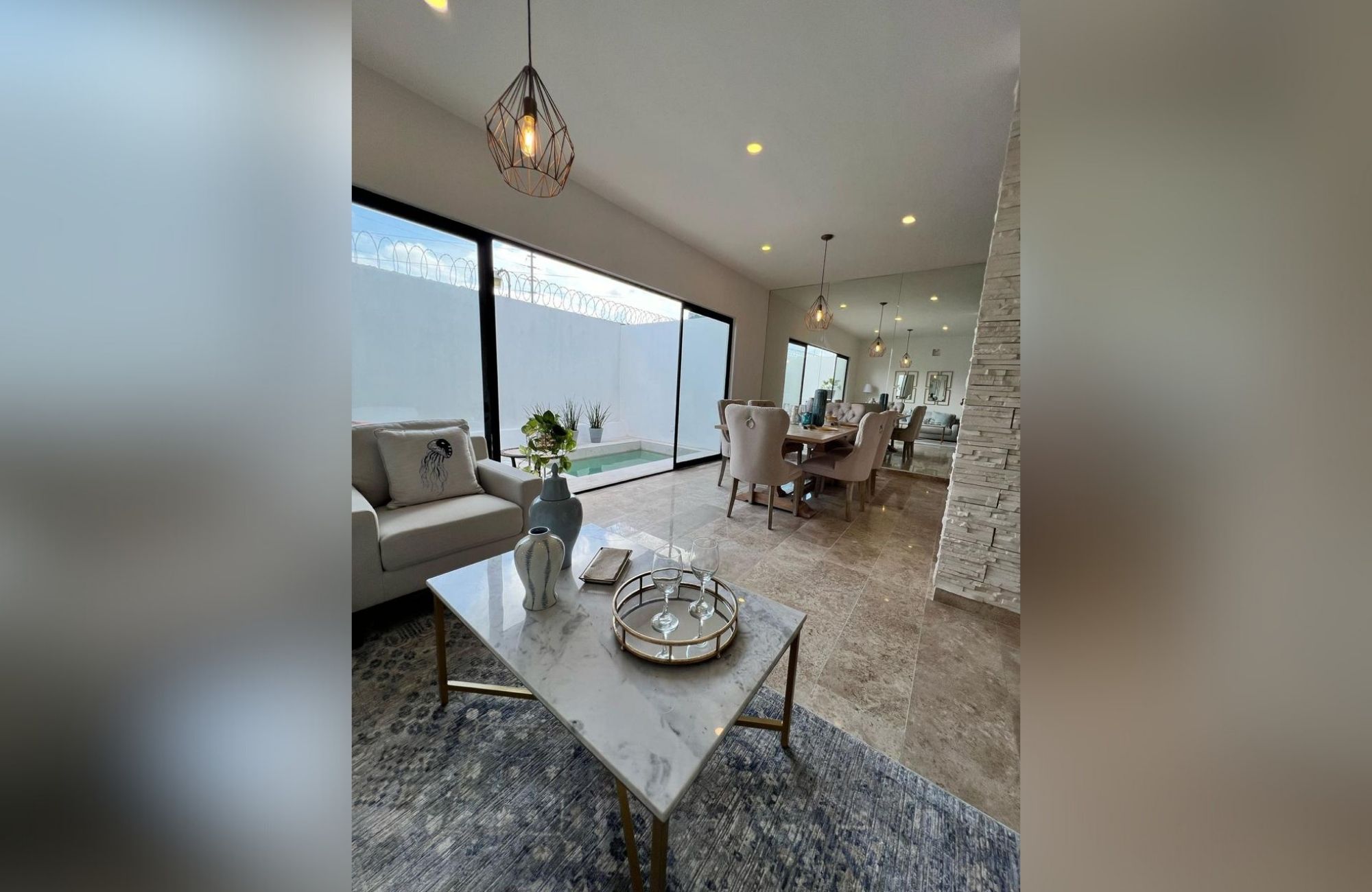 House for sale in Artika Canc&uacute;n, gated community with pool, Av. Prol. La Luna, Canc&uacute;n