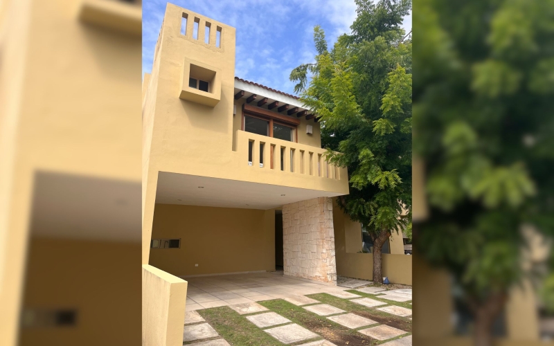 House with anti-hurricane blinds and solar panels, for sale, Allegranza, Playa del Carmen