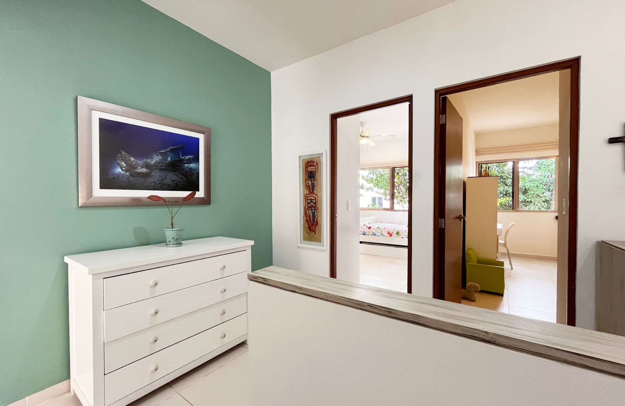 House in private community with clubhouse, children&amp;#39;s playground, pool with swimming lane, paddle tennis court, 7,000 m2 of green areas