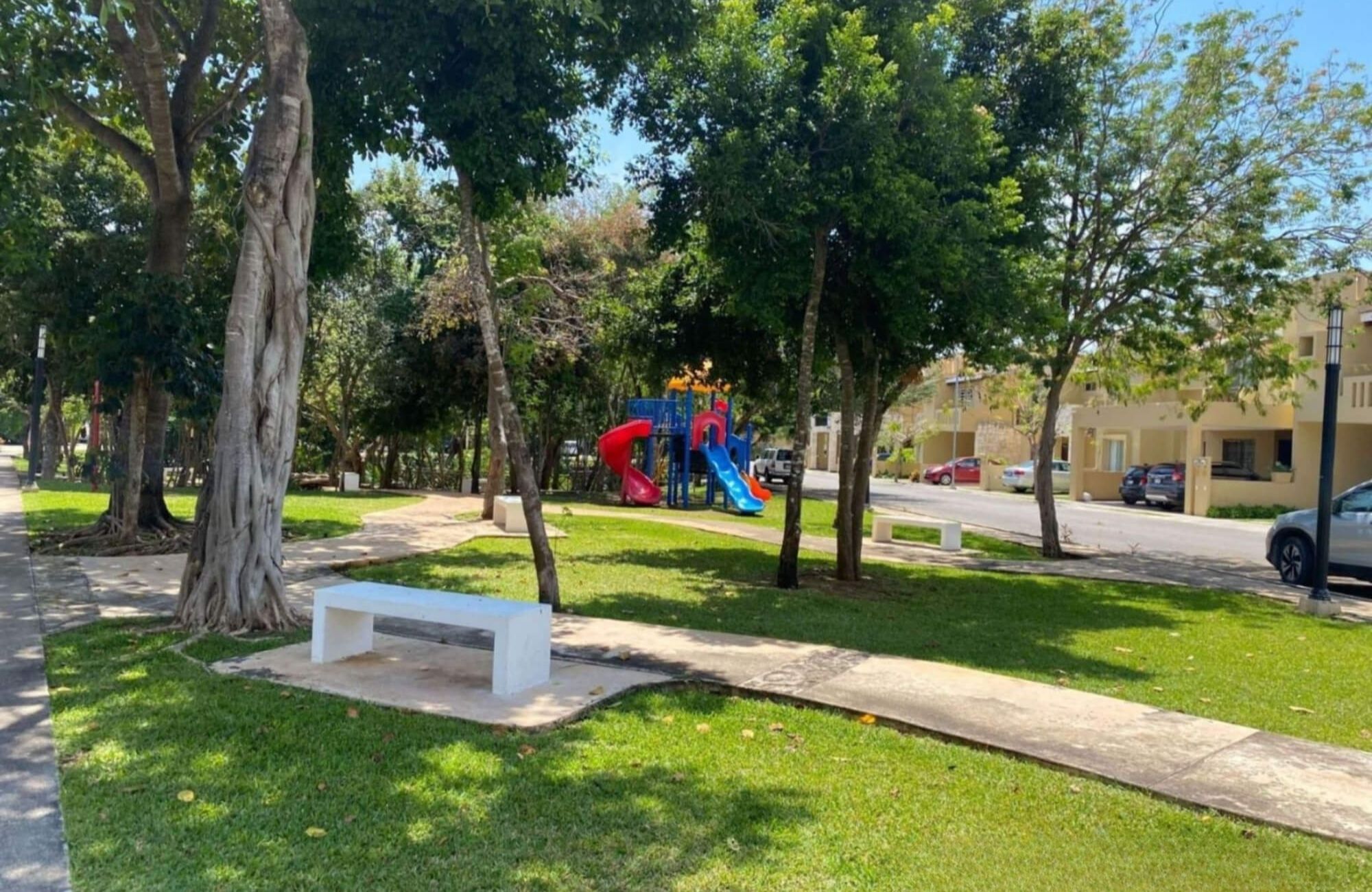 Casa con balc&oacute;n, alberca com&uacute;n, Pre-construcci&oacute;n, Selvanova, Playa del Carmen