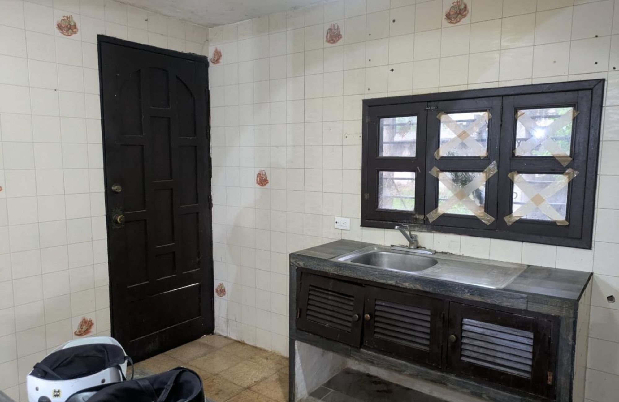 House with terrace adaptable into 2 apartments for sale, Flamingos, Cozumel