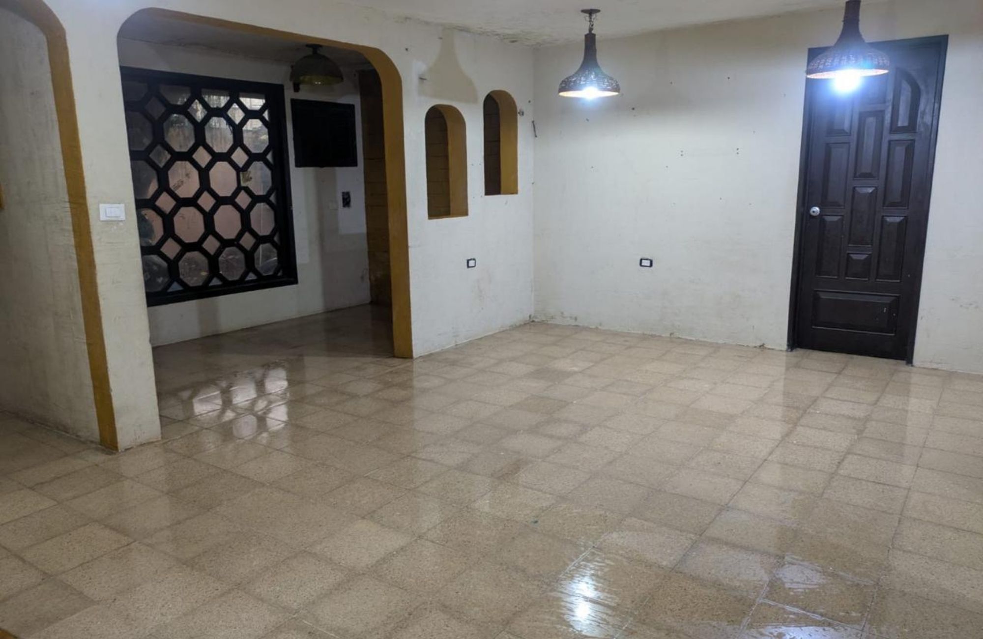 House with terrace adaptable into 2 apartments for sale, Flamingos, Cozumel