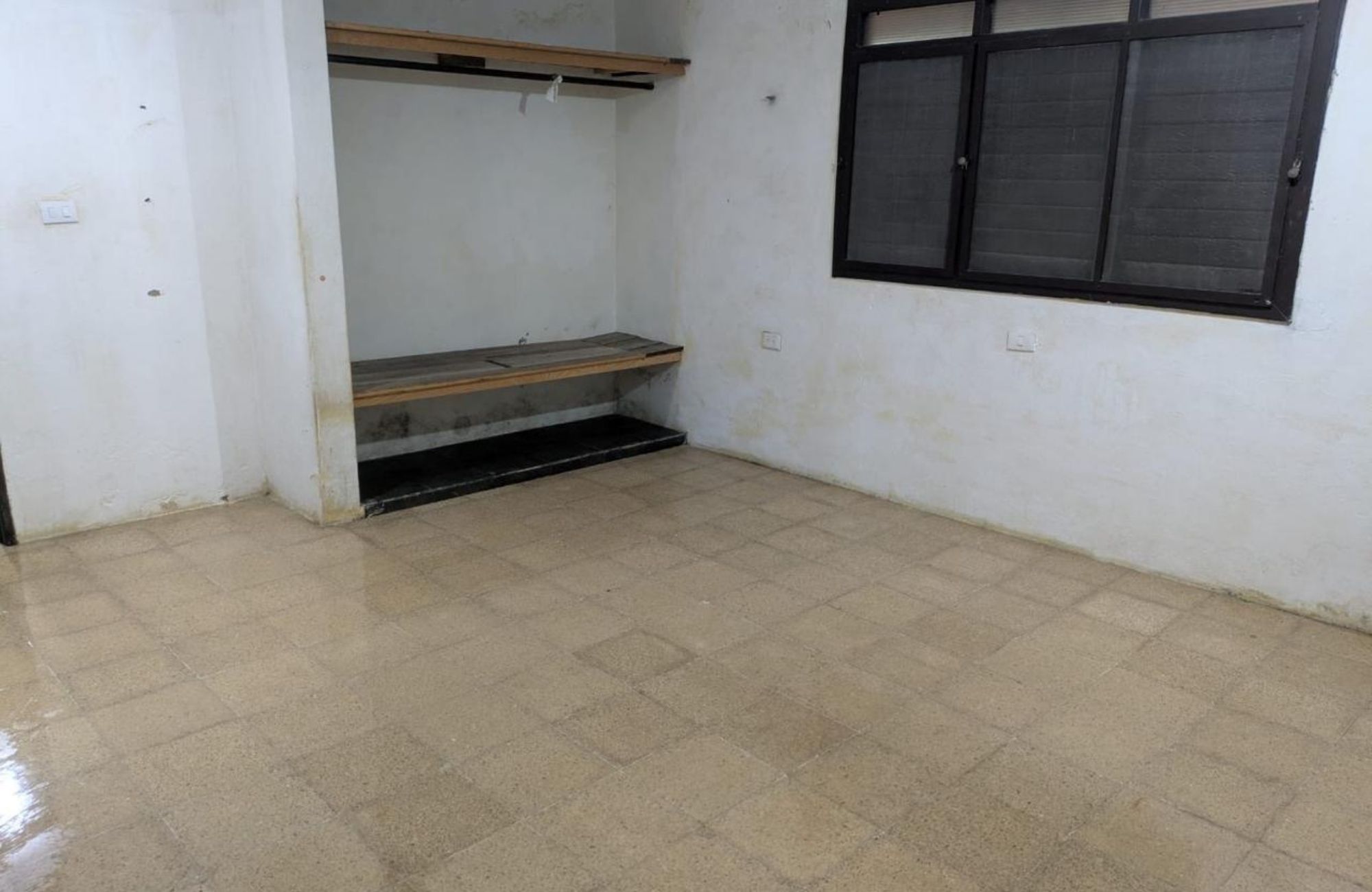 House with terrace adaptable into 2 apartments for sale, Flamingos, Cozumel