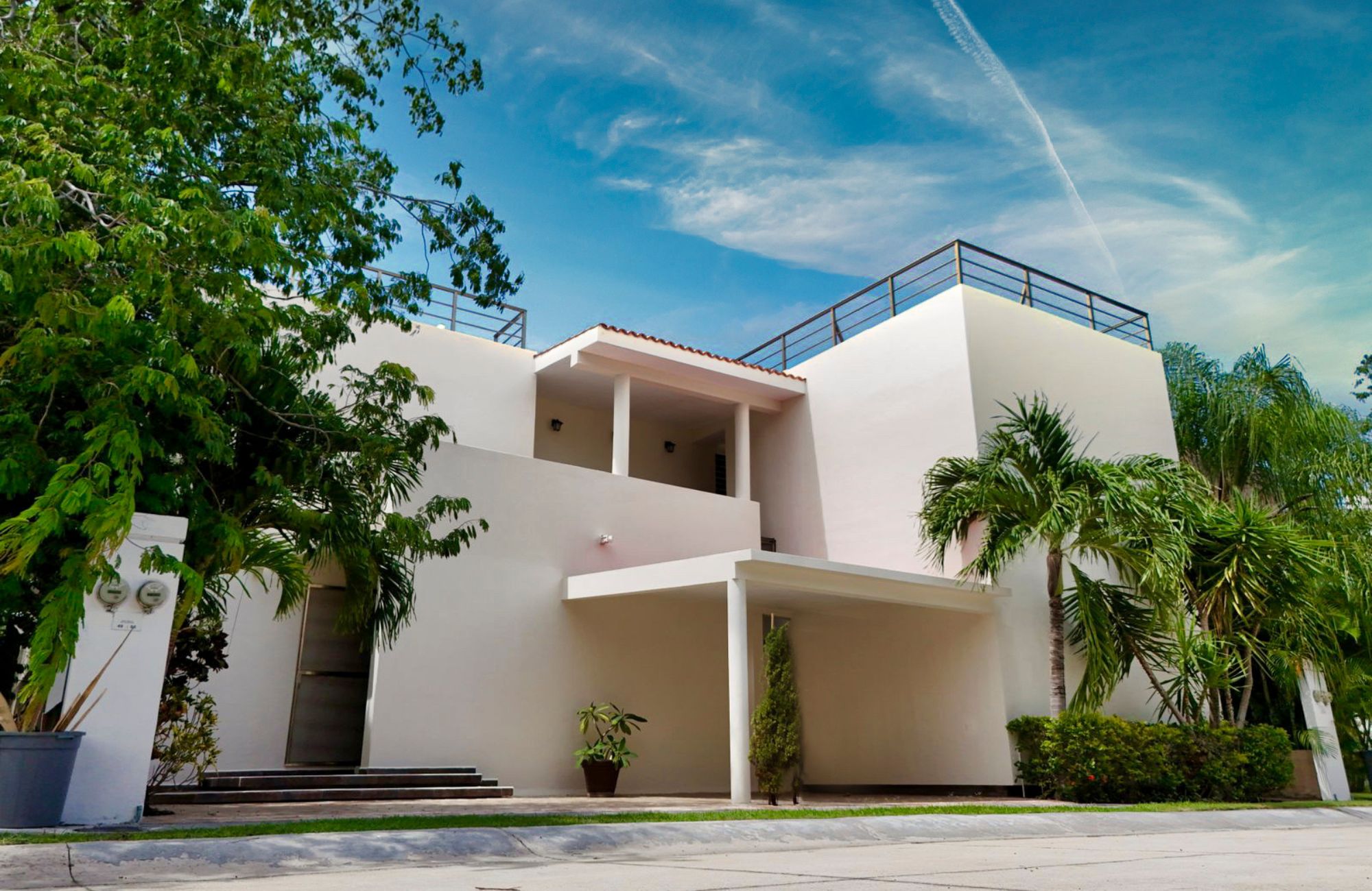 House for sale in a gated community with a gastronomic center, Xpu-ha, Quintana Roo