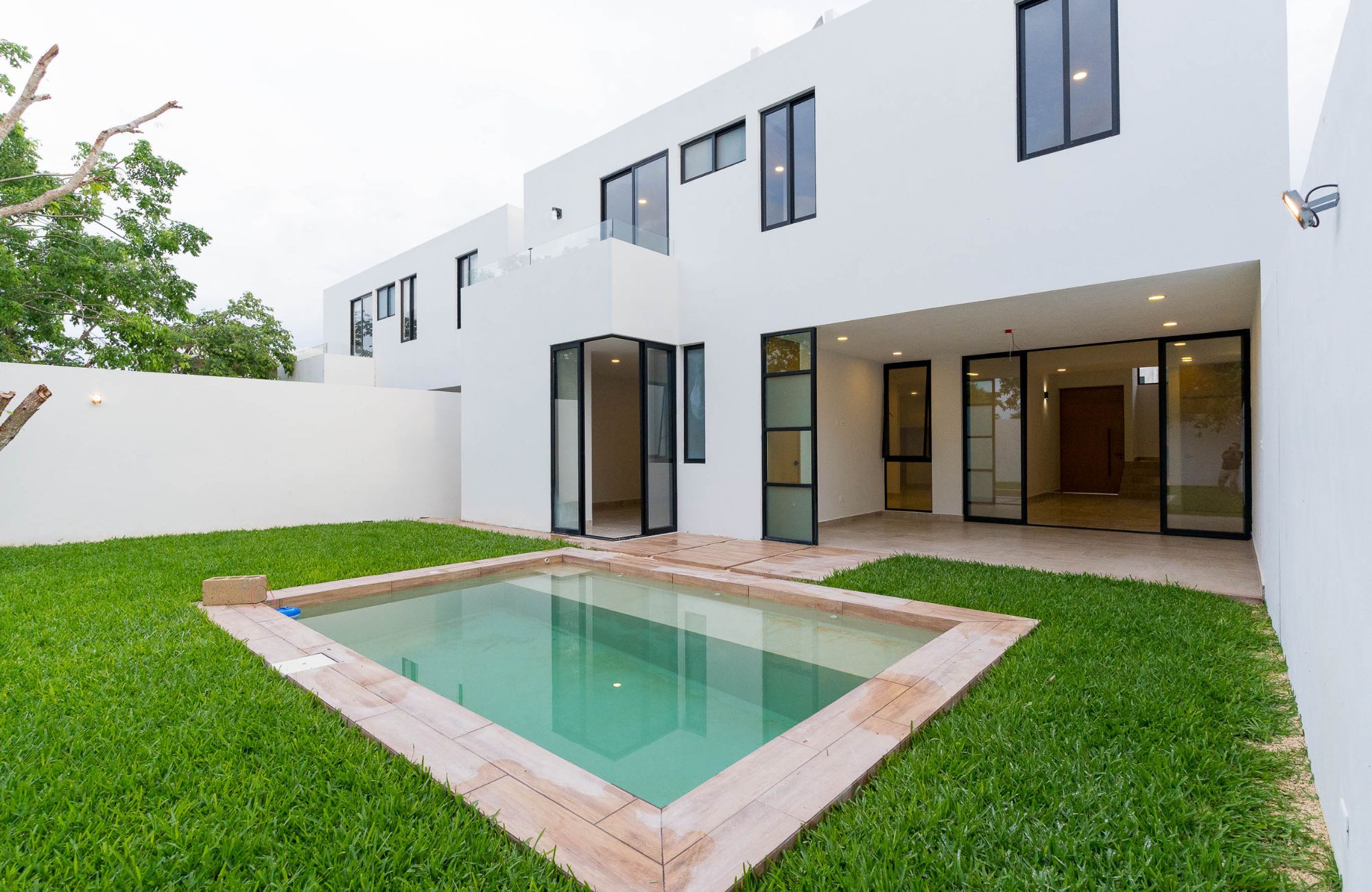 House with Private Pool, Two-Story, for Sale in Temoz&oacute;n Norte, M&eacute;rida